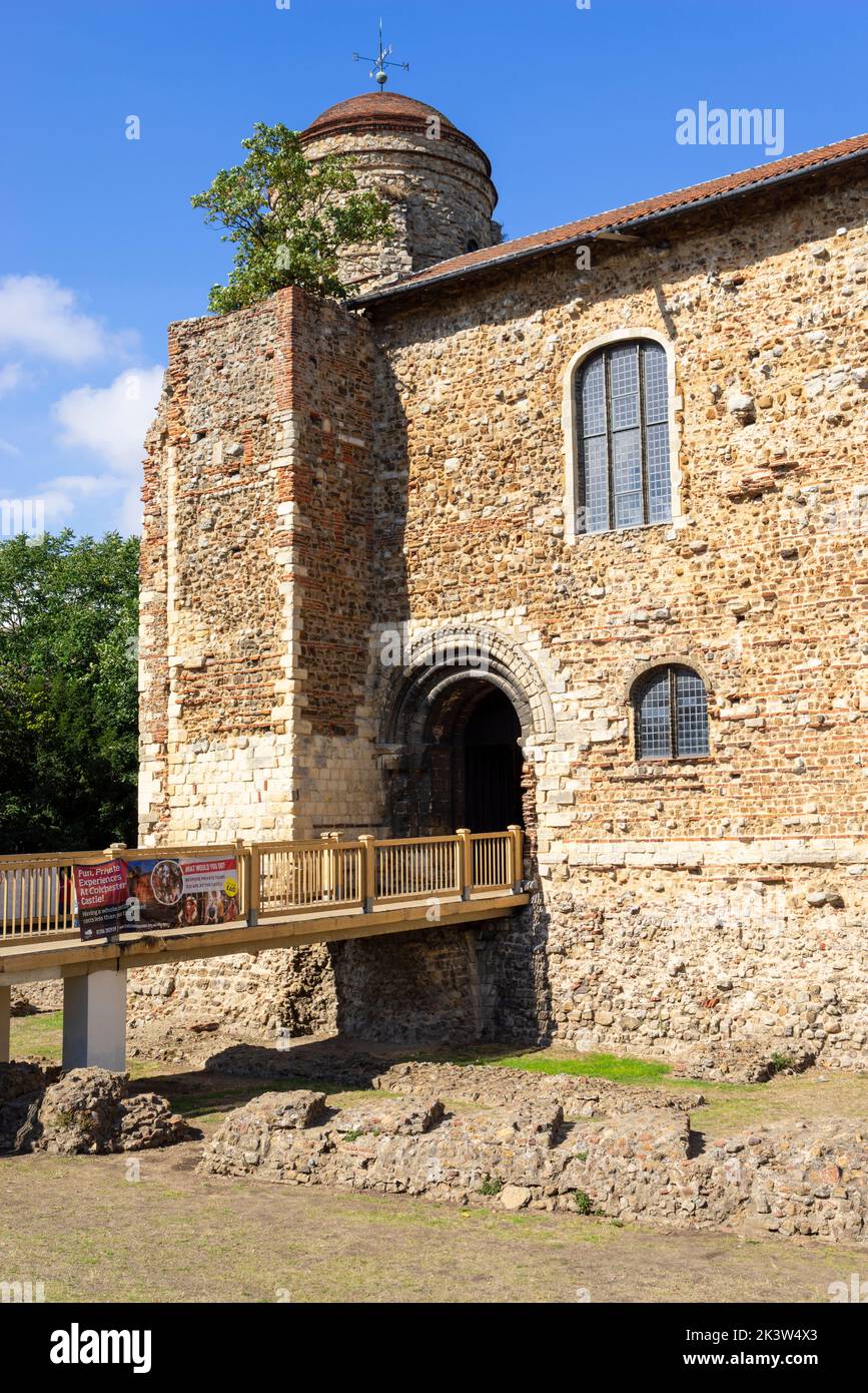 Ingresso al castello di Colchester al Norman Keep e al museo Colchester Castle Park Colchester Essex Inghilterra Regno Unito GB Europa Foto Stock