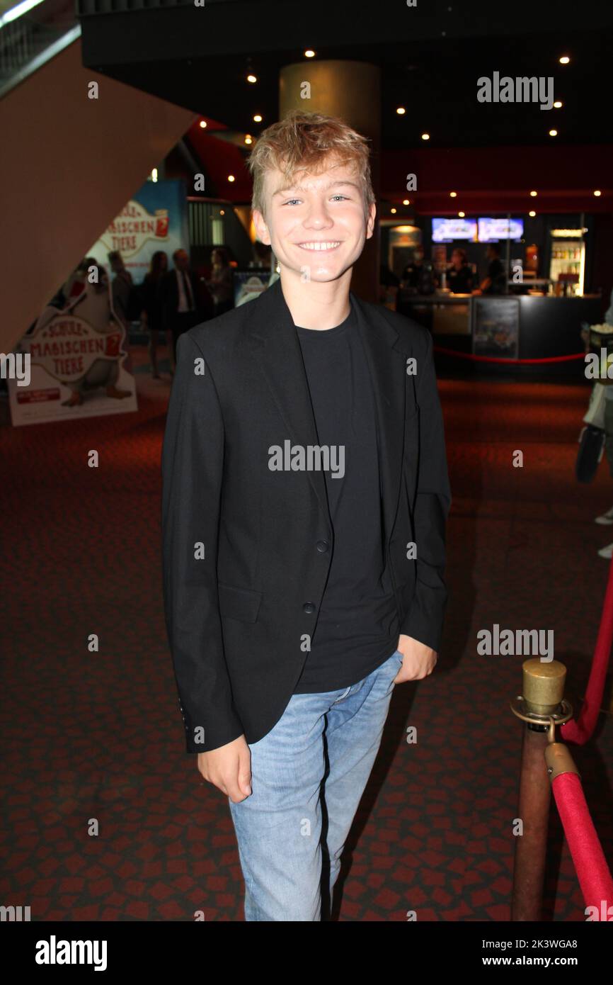 Leonard Artur Conrads bei der Premiere des Kinofilms 'Die Schule der magischen Tiere 2' im Cinestar. Lipsia, 24.09.2022 Foto Stock