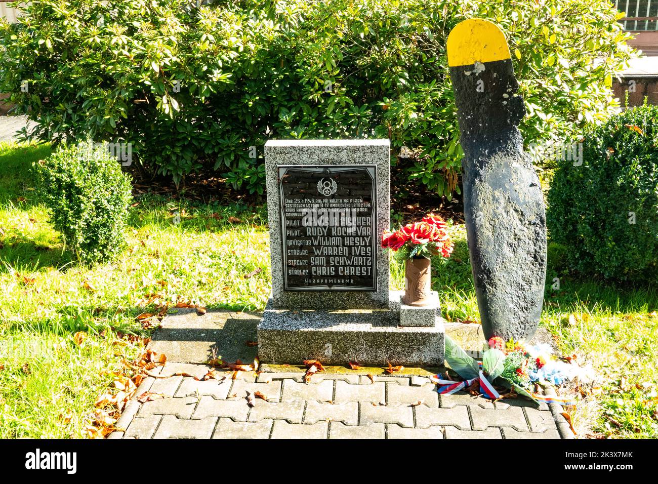 Ceminy, (Plzensky kraj) Repubblica Ceca memoriale dedicato all'equipaggio del bombardiere aereo B-17G Foto Stock