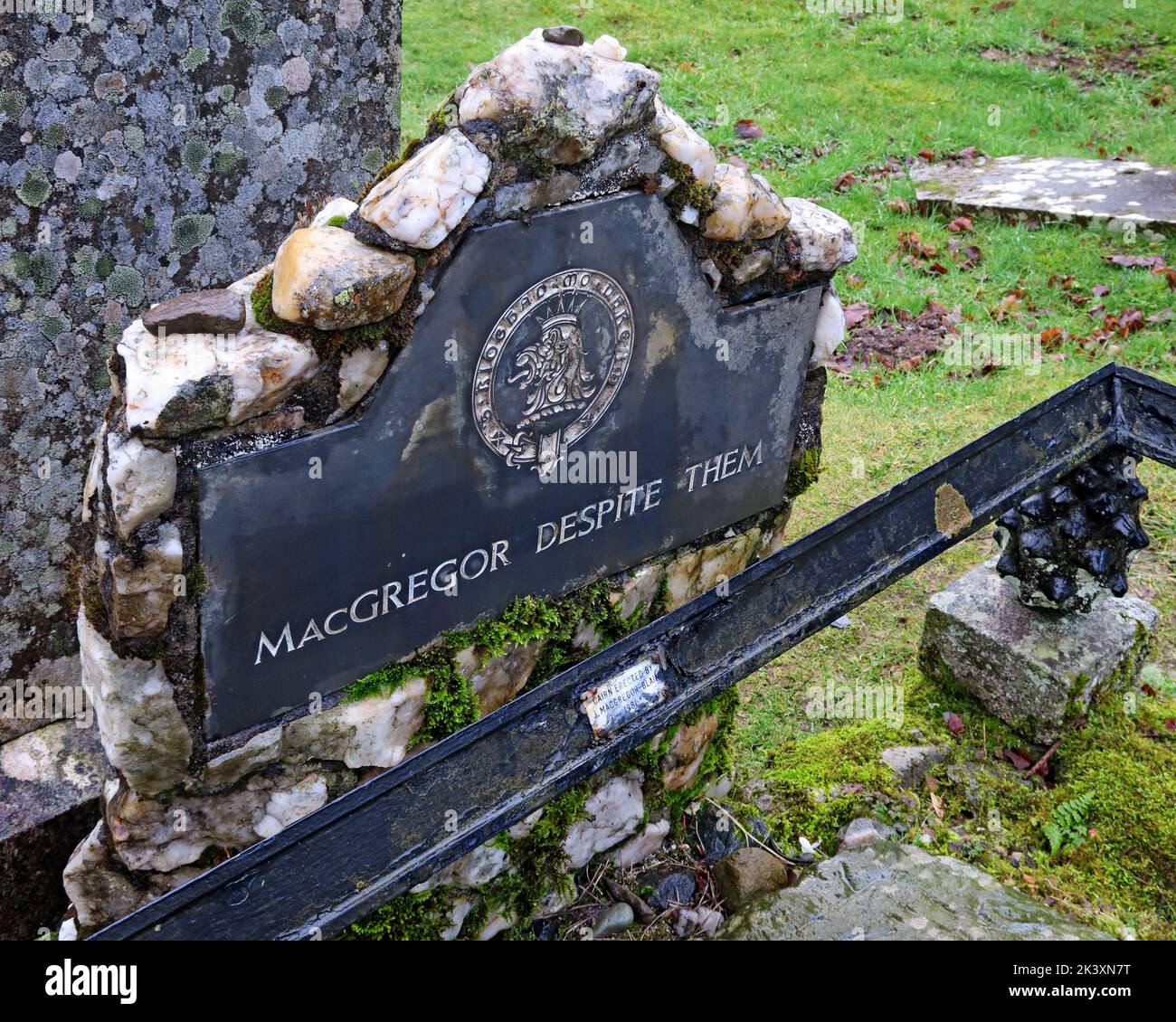 Tomba e ultimo luogo di riposo di Rob Roy, Robert Roy MacGregor, Balquhidder, Perthshire, Scozia, UK, FK19 8PB , FK19 Foto Stock
