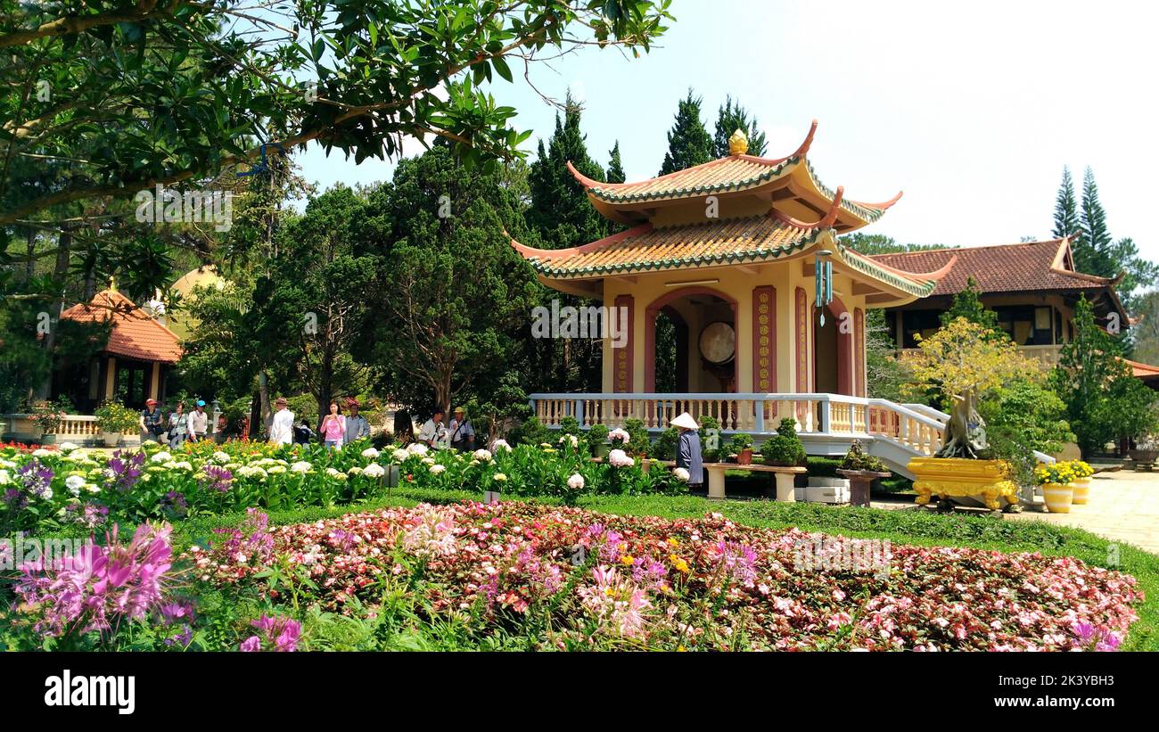 Da Lat, Vietnam - 27 marzo 2018 : Visita del monastero di Thien Vien Truc Lam Vietnam Foto Stock