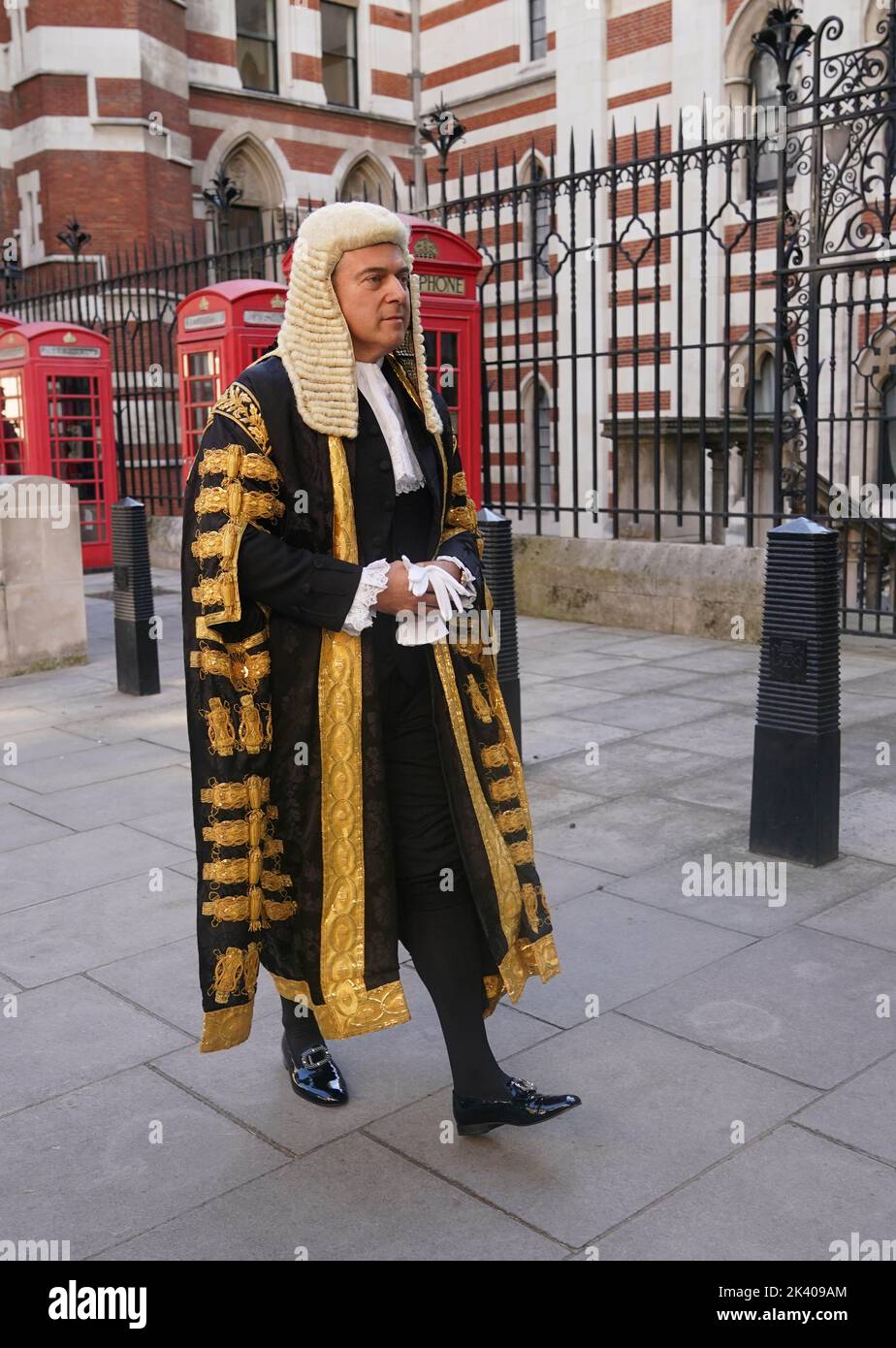 Il Segretario alla Giustizia Brandon Lewis arriva alla Royal Courts of Justice, nel centro di Londra, prima della sua cerimonia di giuramento come Lord Chancellor. Data immagine: Giovedì 29 settembre 2022. Foto Stock