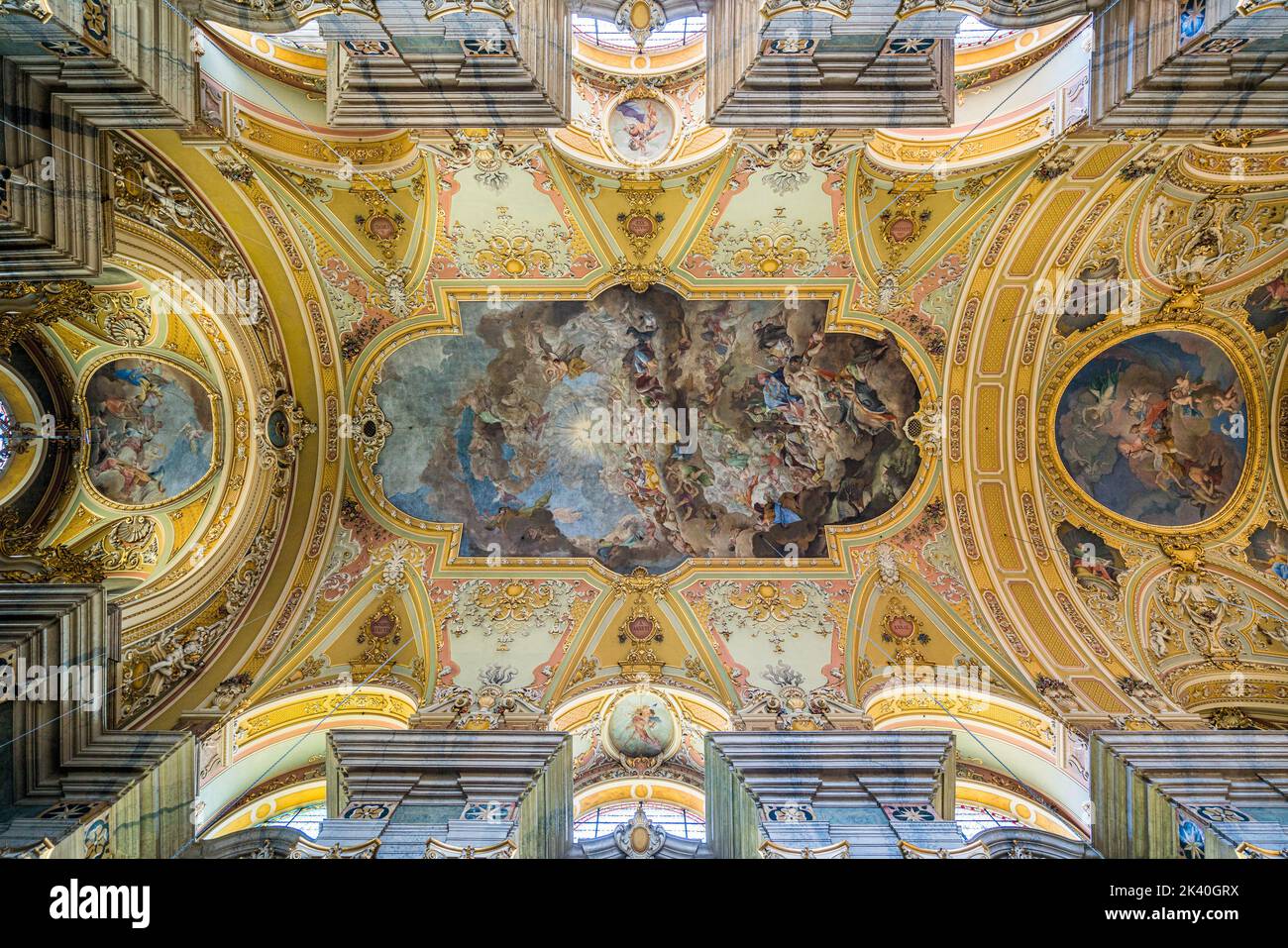 Il meraviglioso interno del Duomo di Bressanone. Provincia di Bolzano, Trentino Alto Adige, Italia. Foto Stock