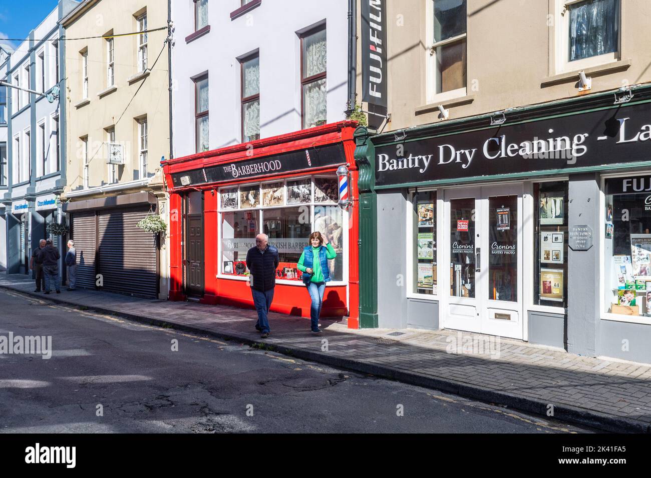 Bantry, West Cork, Irlanda. 29th Set, 2022. Molte imprese, negozi e case sono senza potere a Bantry oggi, a causa di ESB 'essenziale' lavori su Bantry Substation. Circa 1.700 clienti sono interessati dall'interruzione di corrente, che ESB ha dichiarato durerà fino al 5,30pm di oggi. Tutti i negozi della città senza generatore sono chiusi oggi. Credit: AG News/Alamy Live News Foto Stock