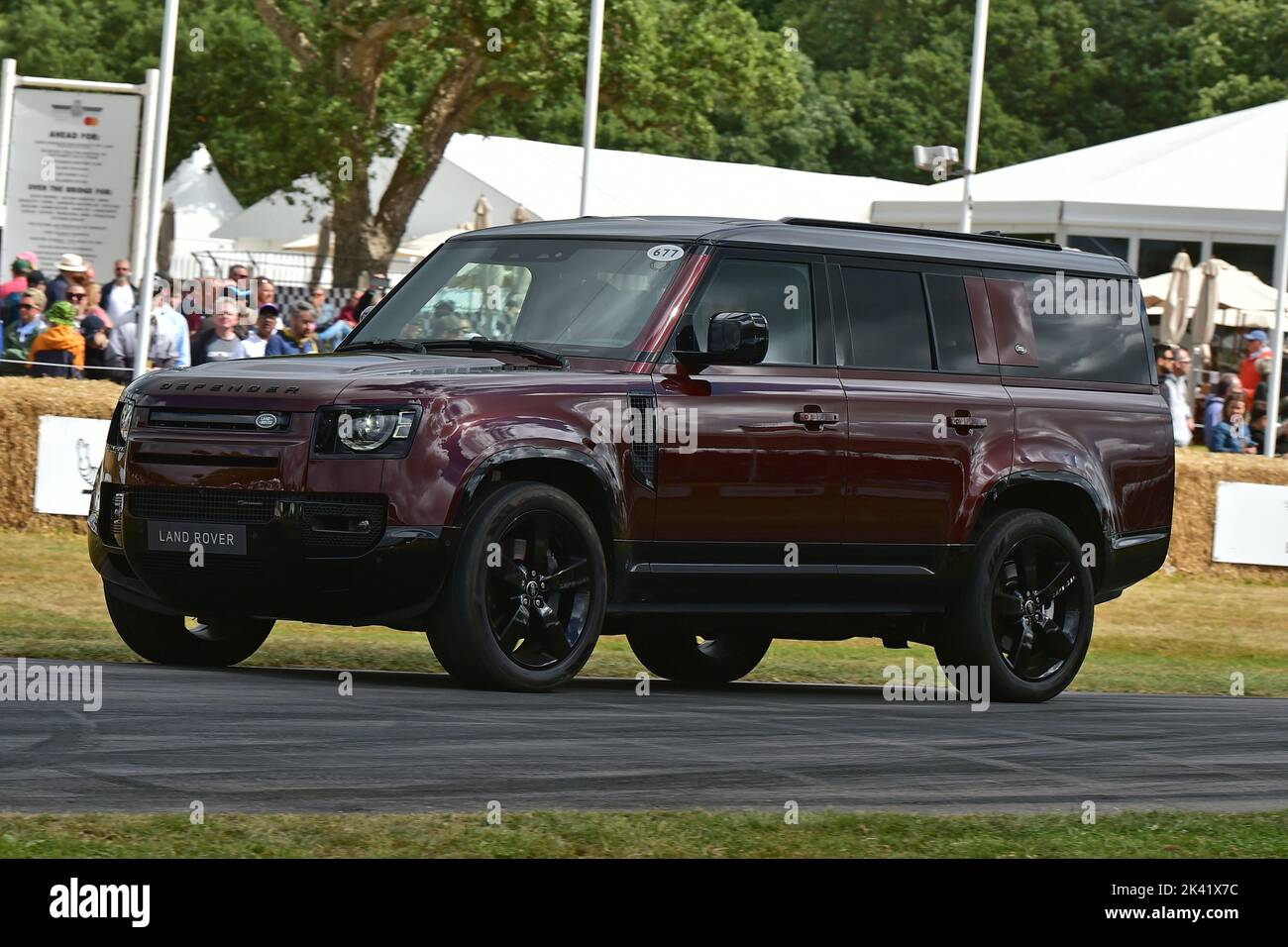 Navid Shamshiri, Land Rover Defender 130, First Glance, un'opportunità per vedere nuovi modelli e veicoli concept di produttori nuovi e affermati, Foto Stock