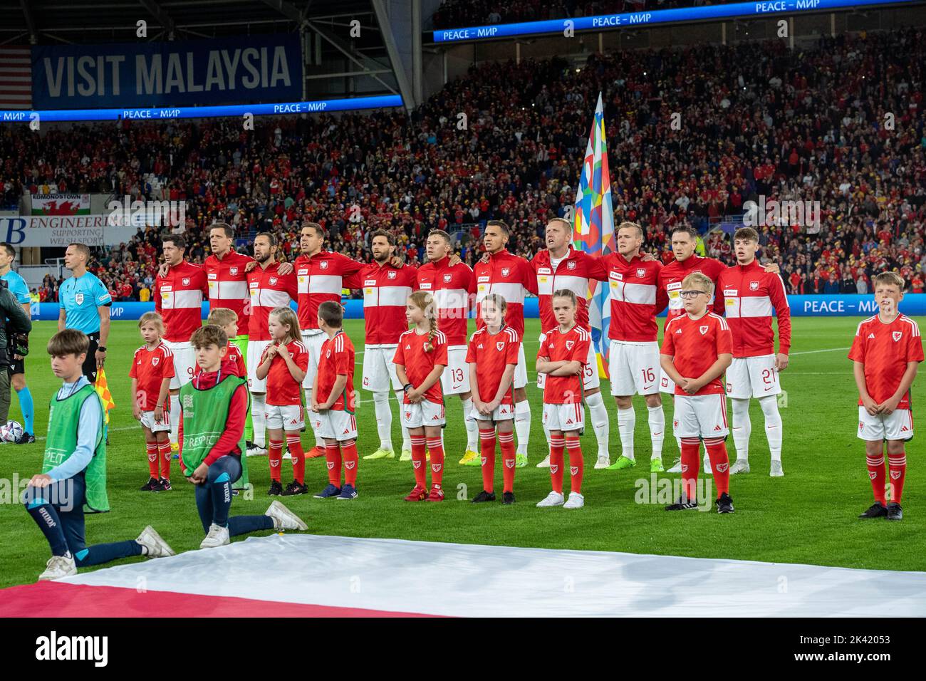 CARDIFF, GALLES - SETTEMBRE 25: Pre partita squadra Polonia foto: Dall'alto a sinistra: Robert Lewandowski, Wojciech Szczesny, Grzegorz Krychowiak, Jan Bednarek, B. Foto Stock