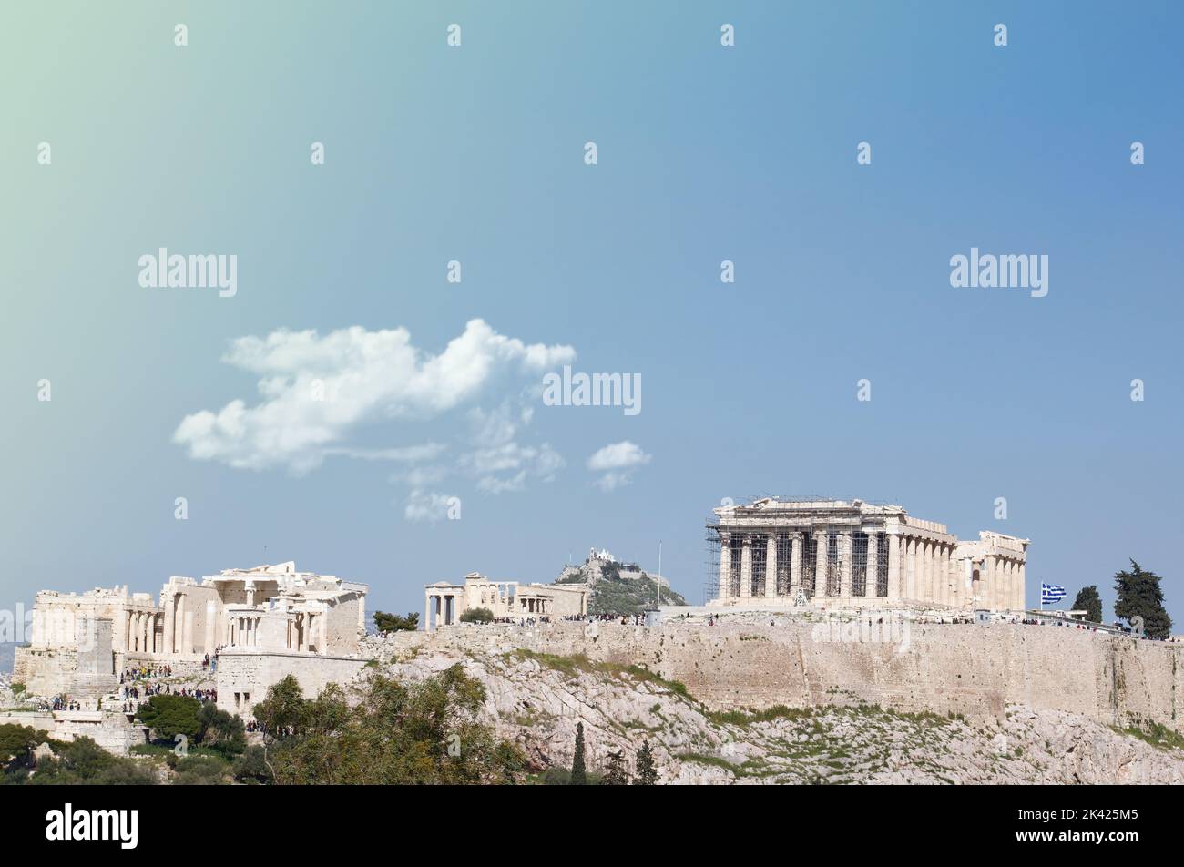 Acropoli di Atene. Vista del Partenone dalla collina di Filopappou. Famoso tempio antico nel centro di Atene. Filopappou, Atene, Grecia Foto Stock