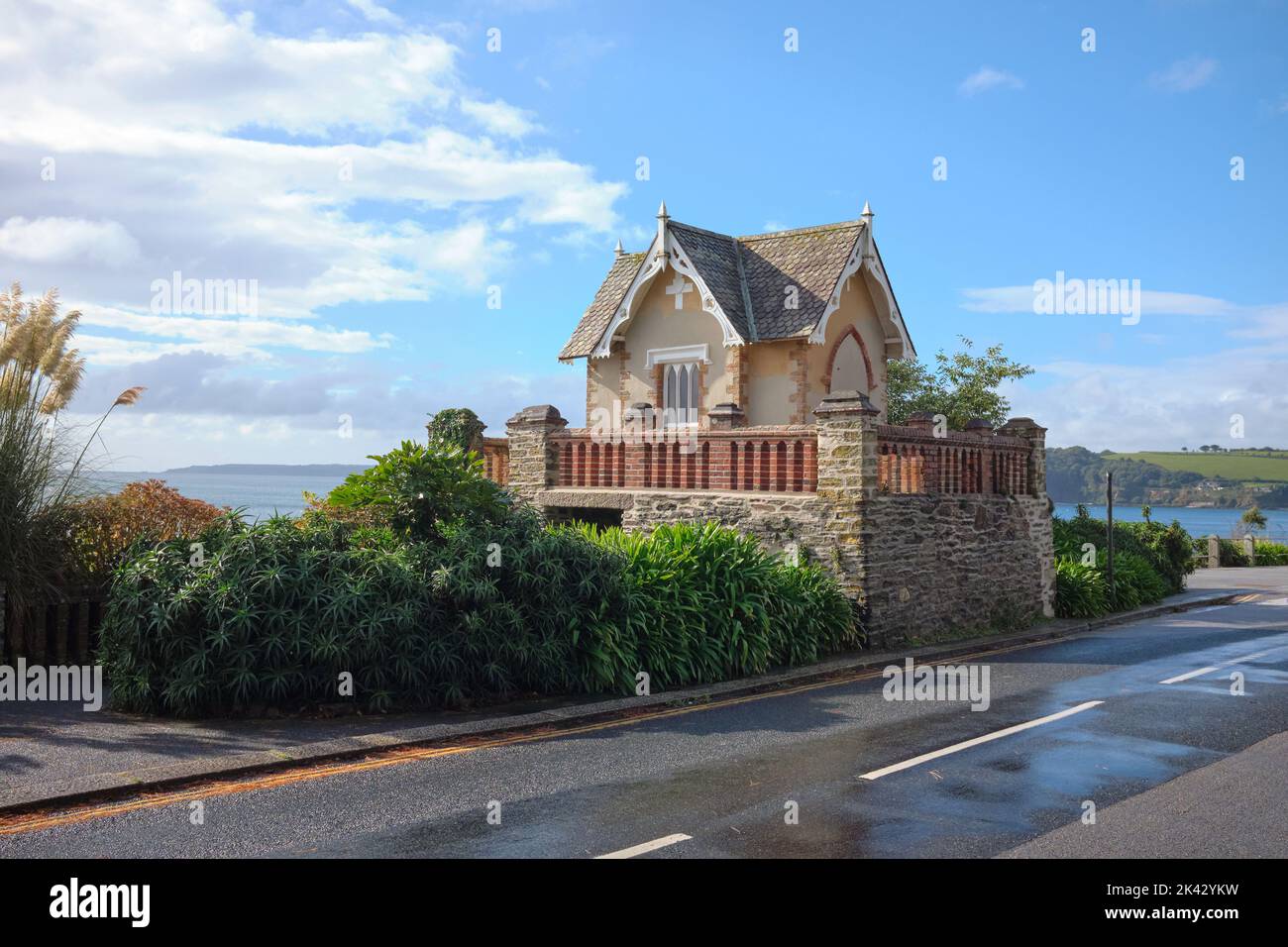 La cappella di Gyllyngdune House, costruita da William Coope, Cliff Road, Falmouth Sea front, Cornovaglia, Regno Unito Foto Stock