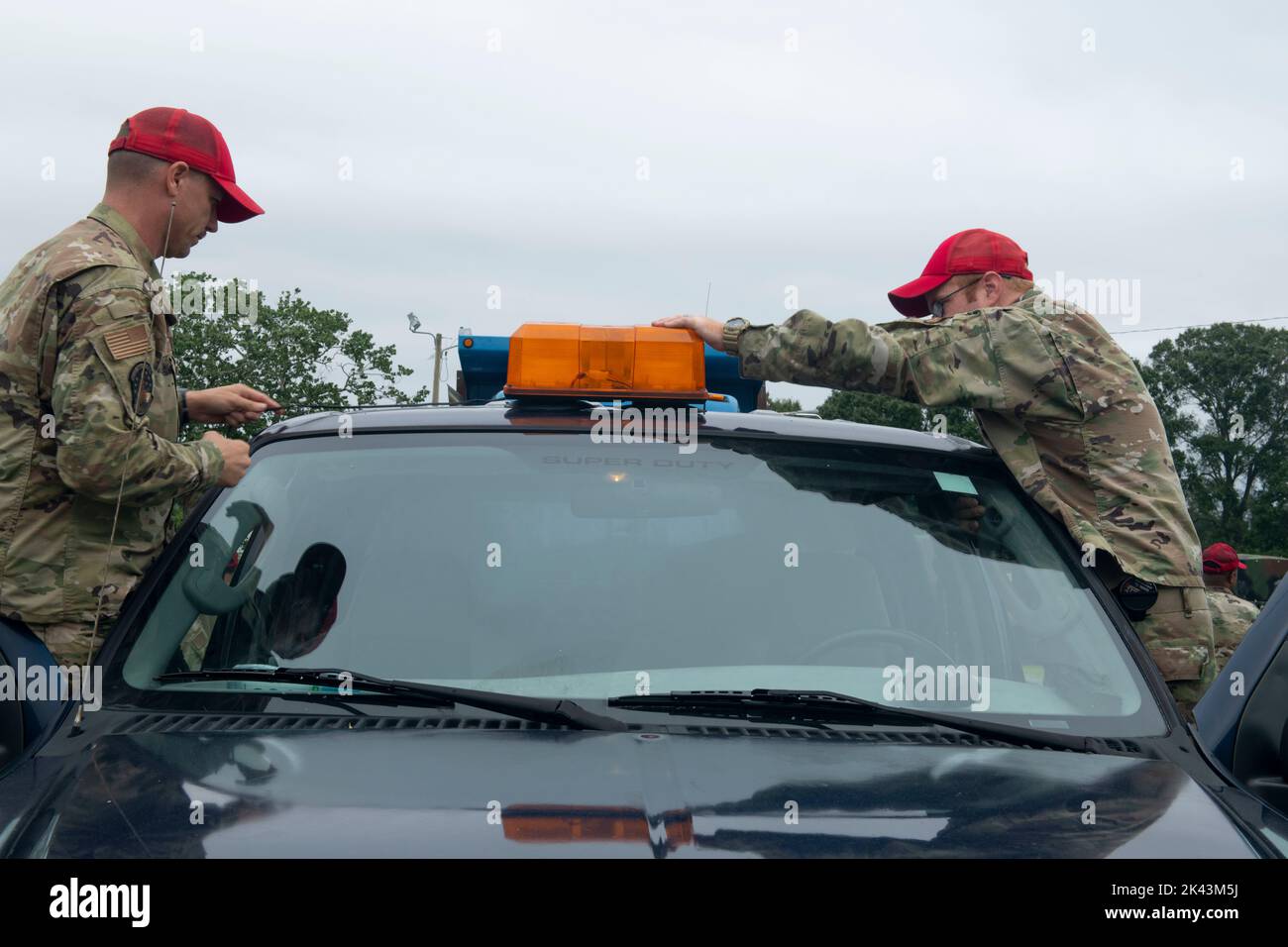 Jacksonville, Florida, Stati Uniti. 29th Set, 2022. Il 202nd cavallo ROSSO Squadron preparano e partono da 3-265 ADA Regiment, National Guard Armory, Bradenton, Florida in risposta all'uragano Ian, 29 settembre 2022. Credit: US National Guard/ZUMA Press Wire Service/ZUMAPRESS.com/Alamy Live News Foto Stock