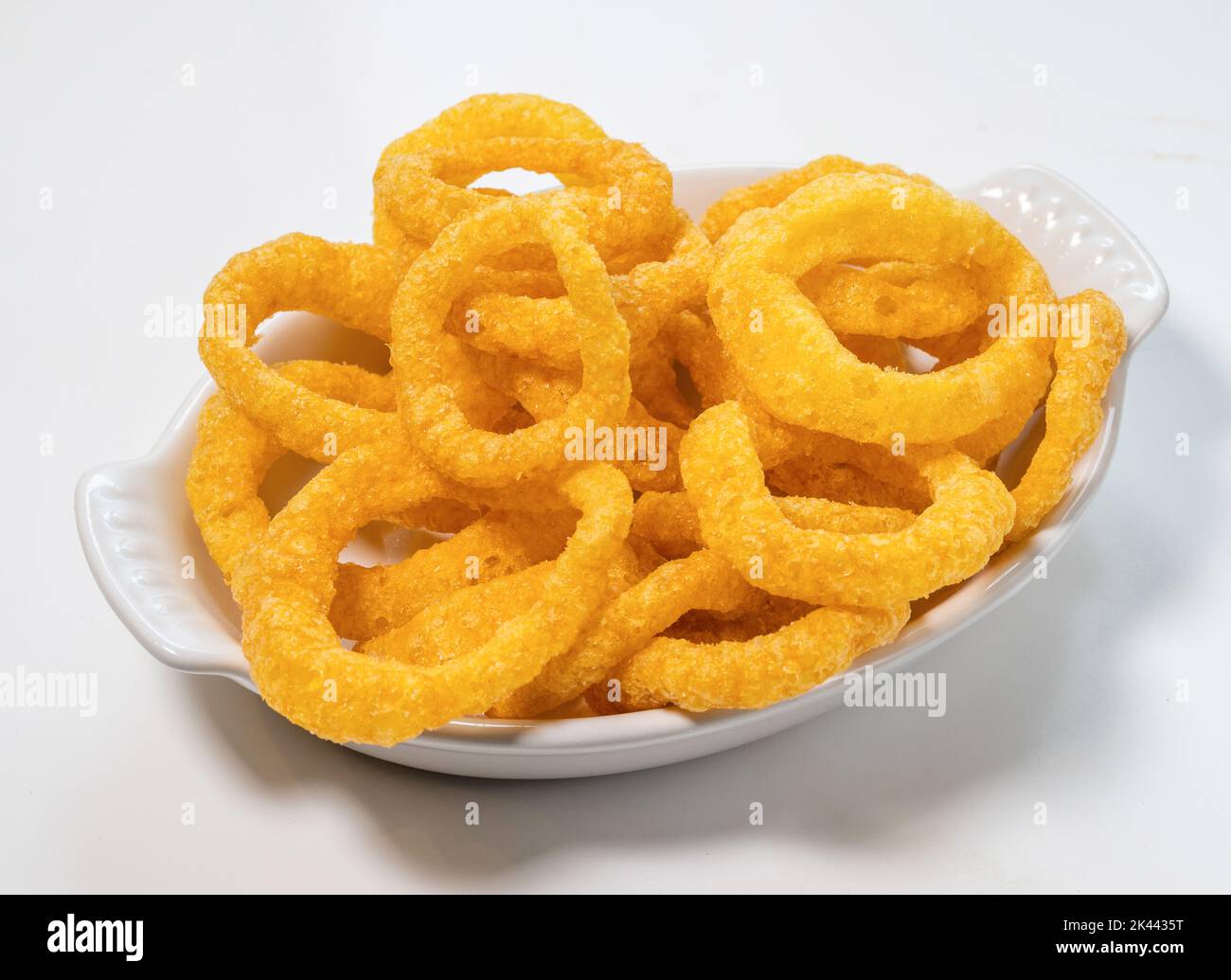 Piccolo piatto di cipolle fritte Foto Stock