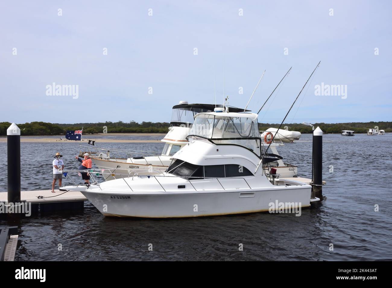 Barche da pesca ormeggiate nel fiume Myall a Tea Gardens NSW Australia, Foto Stock