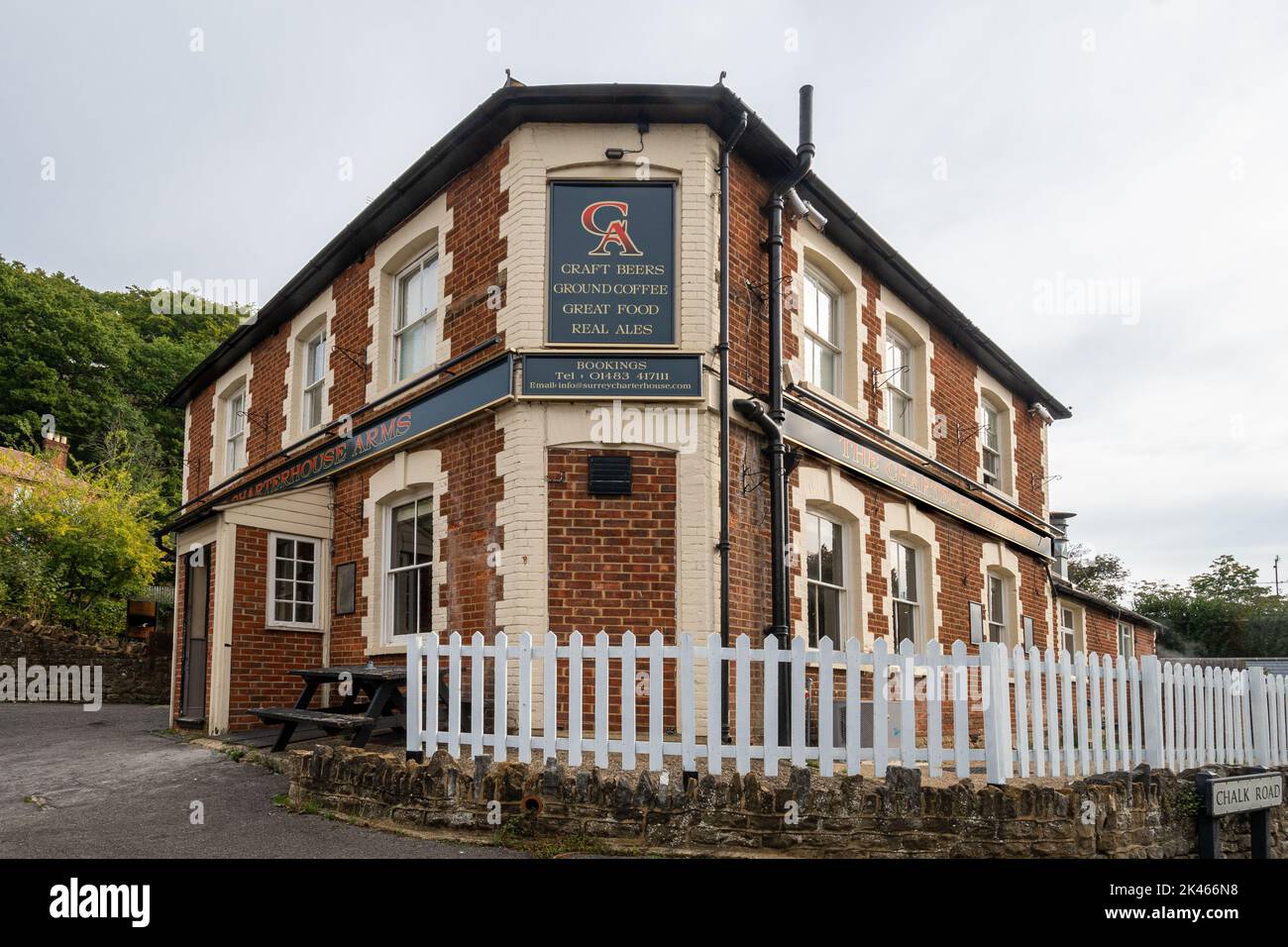 Il pub Charterhouse Arms a Godalming, Surrey, Inghilterra, Regno Unito Foto Stock