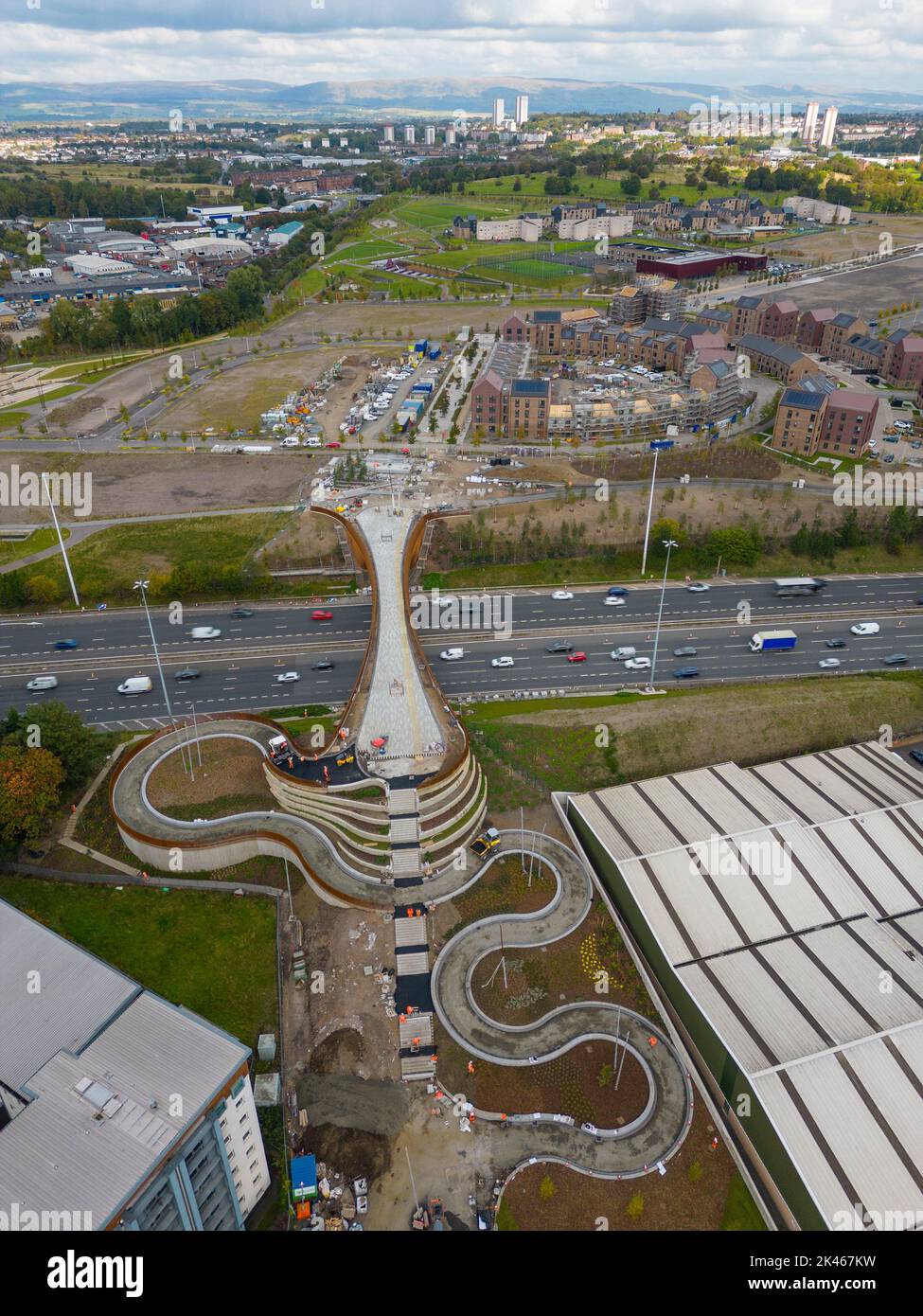 Vista aerea del nuovo sviluppo di alloggi presso la Sighthill Transformational Regeneration Area (tra) di Glasgow, Scozia, Regno Unito Foto Stock
