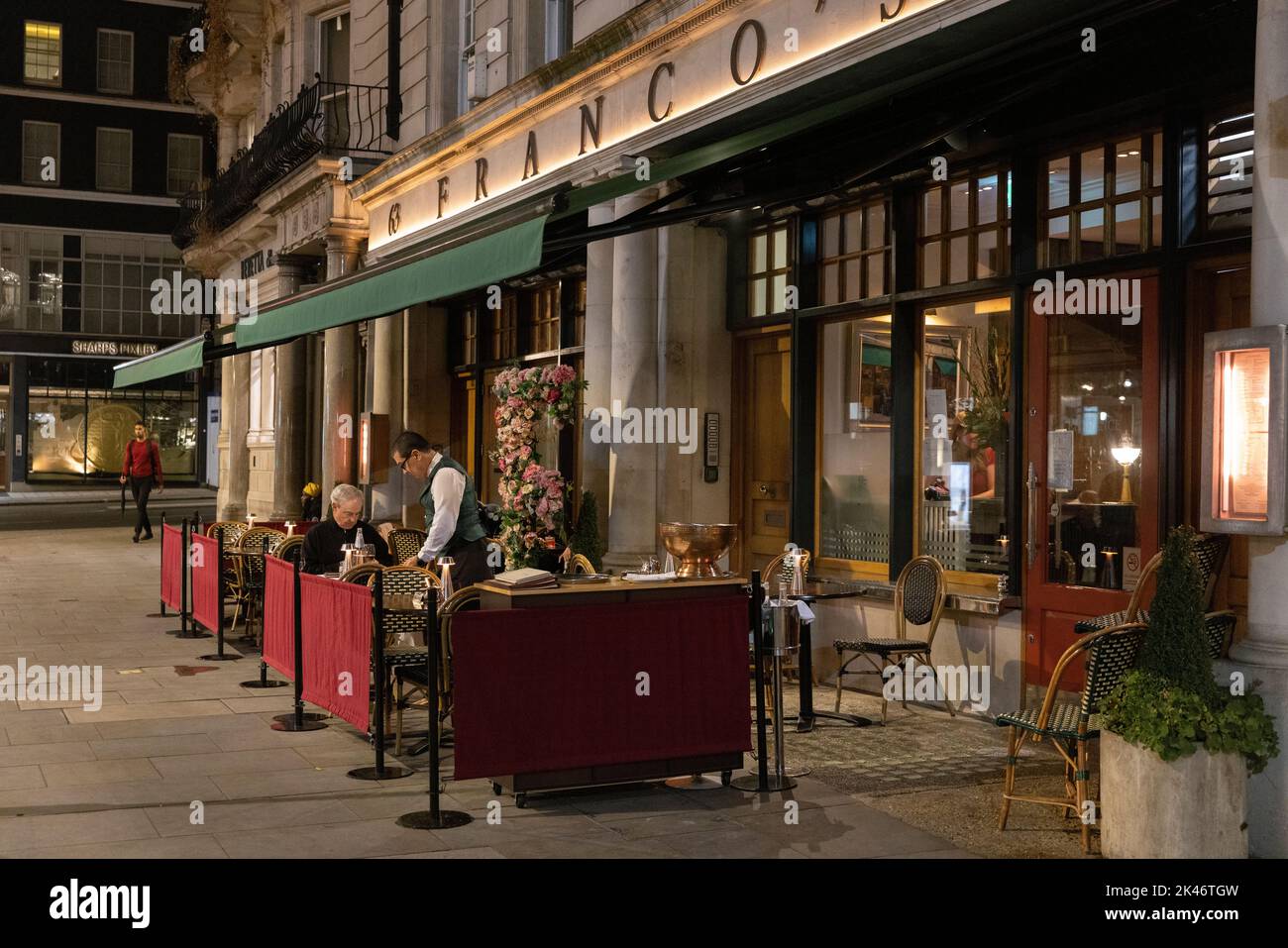 Franco's Restaurant, situato in Jermyn Street a St James's dal 1945, uno dei più antichi ristoranti italiani di Londra, Piccadilly, Londra, Regno Unito Foto Stock