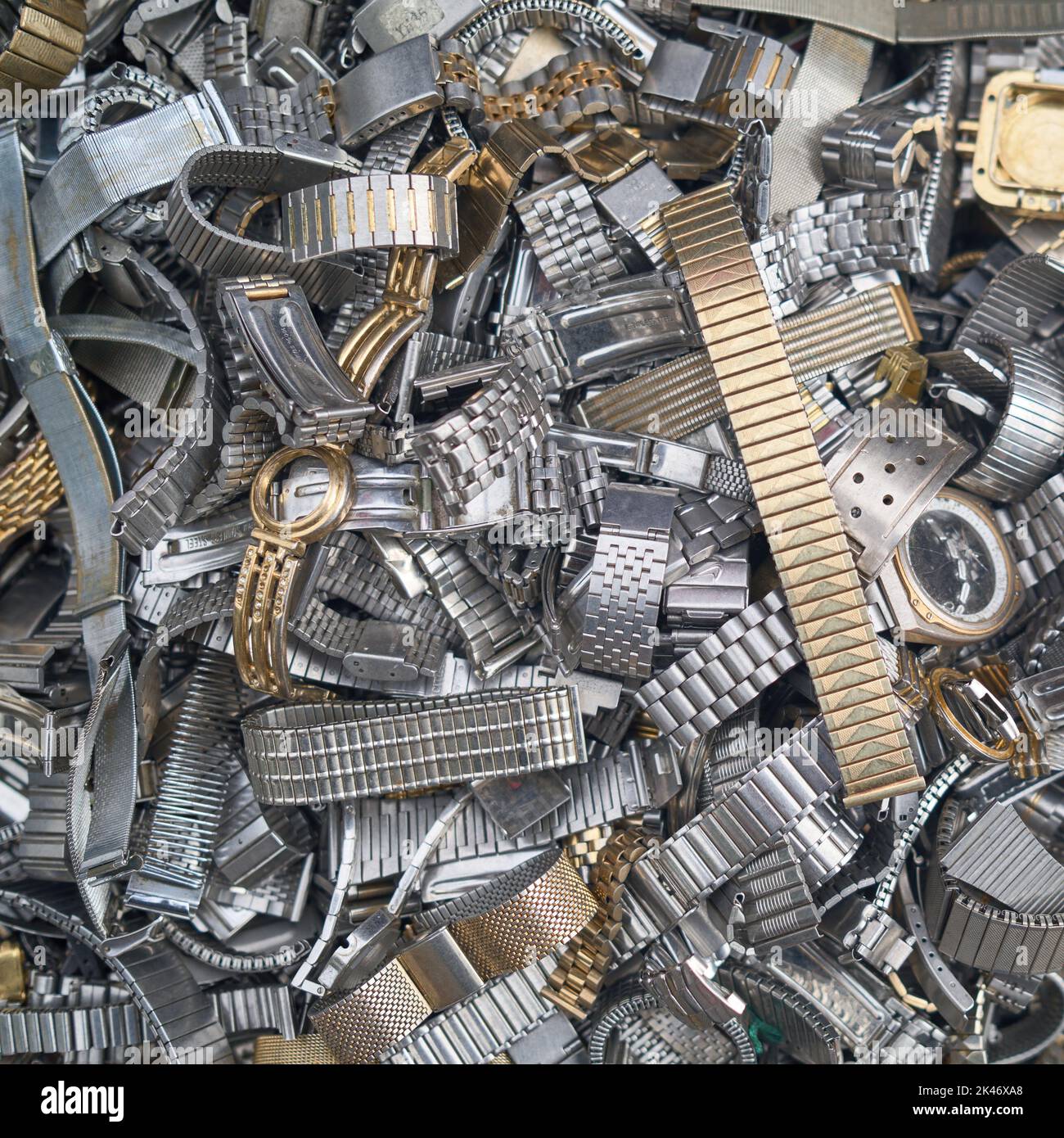 Vari cinturini e braccialetti in metallo per orologi (n. 6) Foto Stock