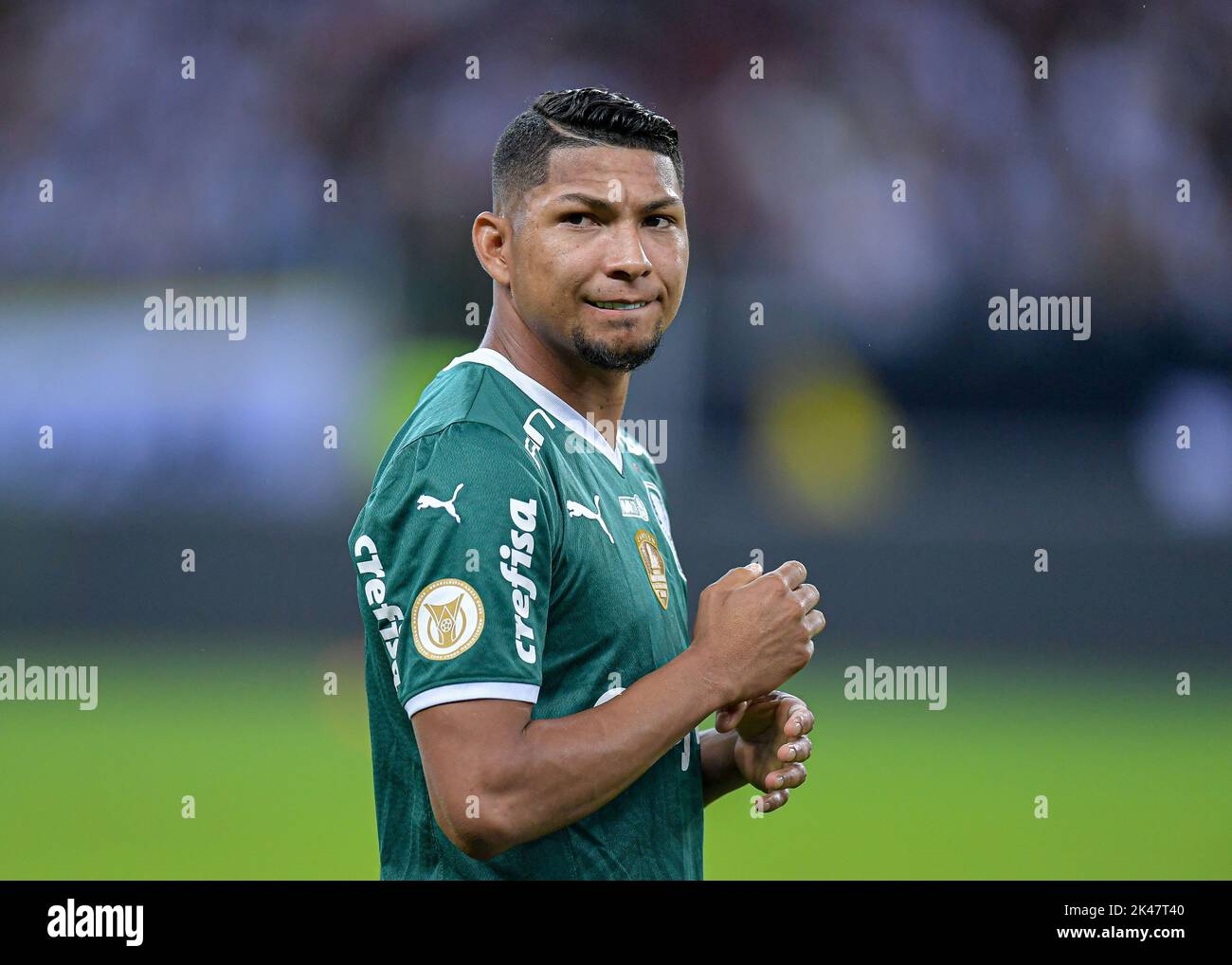 Rony do Palmeiras, mentos antes da partida entre Atlético Mineiro e Palmeiras, pela 28ª rodada do Campeonato Brasileiro Série A 2022, no Estádio do Mineirão, nesta quarta-feira 28. Foto Stock