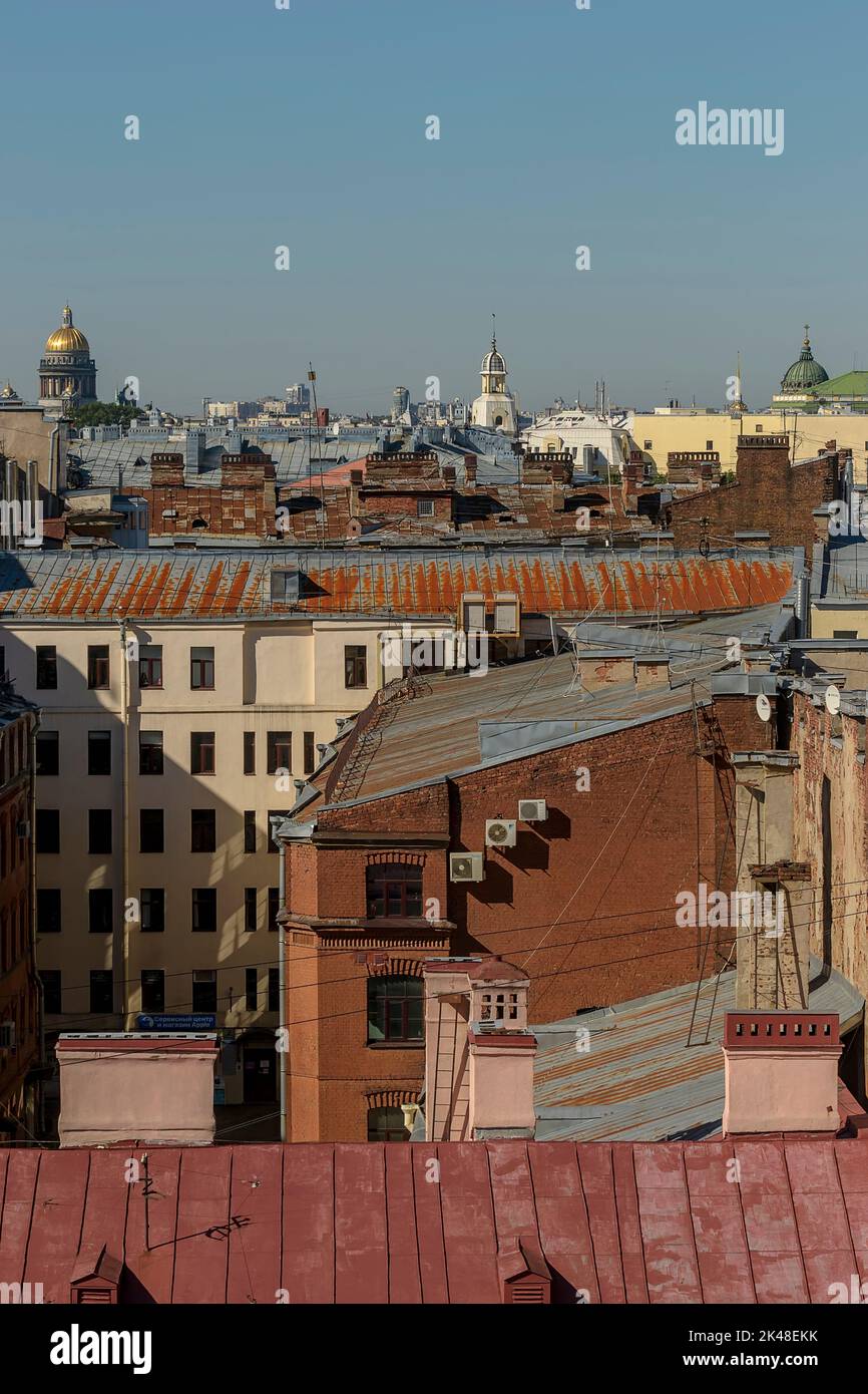 Vista della città dal campanile della Cattedrale di Vladimir icona della Madre di Dio a San Pietroburgo. Foto Stock