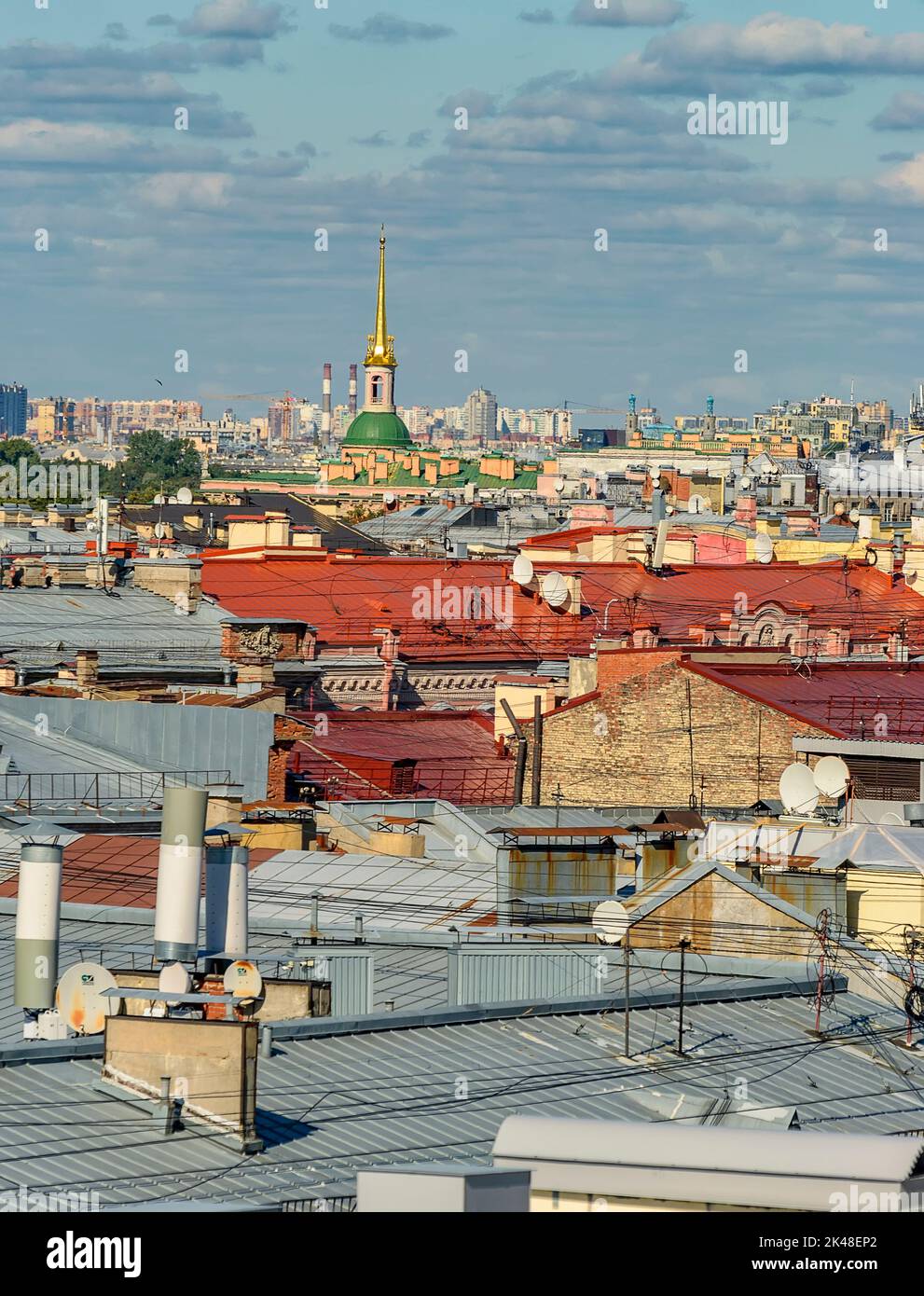 Vista della città dal campanile della Cattedrale di Vladimir icona della Madre di Dio a San Pietroburgo. Foto Stock