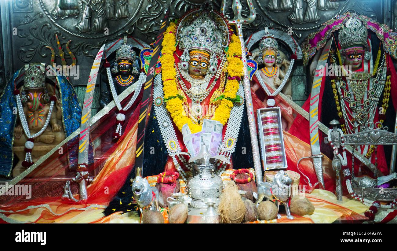Bhinmal Rajasthan, India - 23 maggio 2017 : Dea indiana Durga(kshemkari mata) idolo in tempio indù. Foto Stock