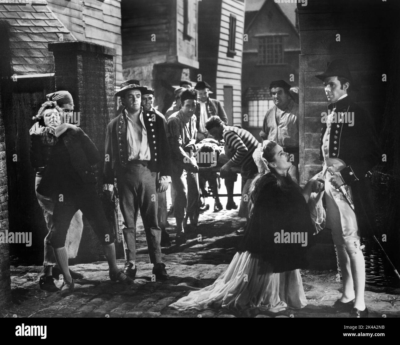 Dirk Bogarde (a destra), on-set del British Film, 'H.M.S. Defiant', U.S. Title, 'Damn the Defiant!', Columbia Pictures, 1962 Foto Stock