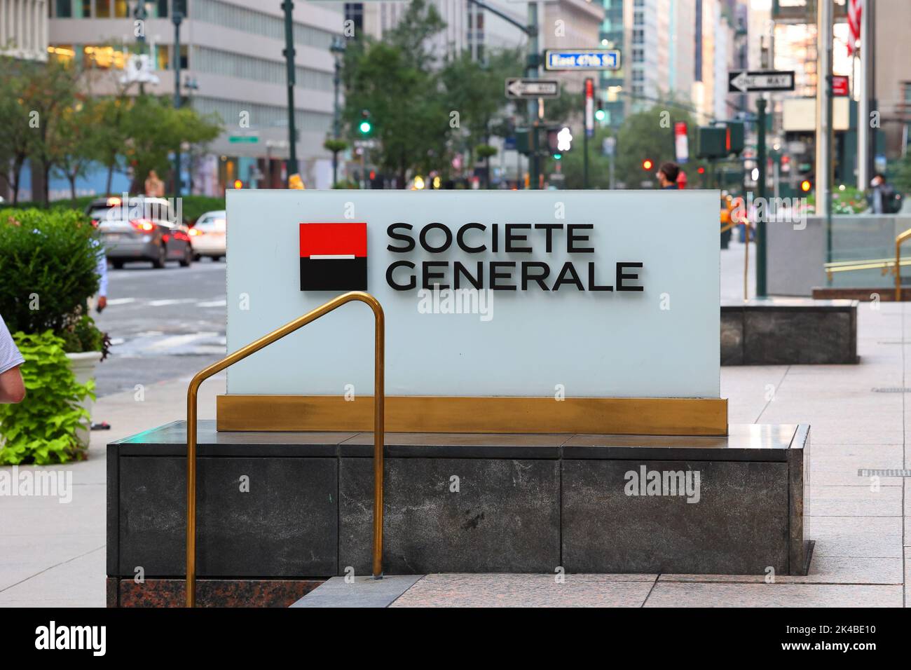 Segnaletica SOCIETE Generale presso la sede centrale di New York su Park Avenue. Foto Stock