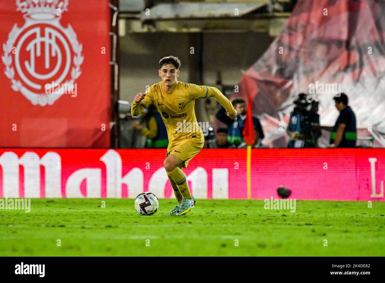 Mallorca, Mallorca, Spagna. 1st Ott 2022. MALLORCA, SPAGNA - 1 OTTOBRE: Pablo Torre del FC Barcelona guida la palla durante la partita tra RCD Mallorca e FC Barcelona di la Liga Santander il 1 ottobre 2022 presso lo Stadio Visit Mallorca Son Moix a Mallorca, Spagna. (Credit Image: © Samuel CarreÃ±o/PX Imagens via ZUMA Press Wire) Credit: ZUMA Press, Inc./Alamy Live News Foto Stock