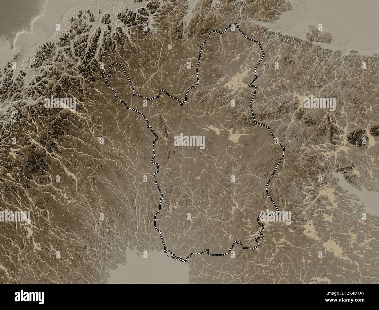 Lapponia, regione della Finlandia. Mappa dell'altitudine colorata in tonalità seppia con laghi e fiumi Foto Stock