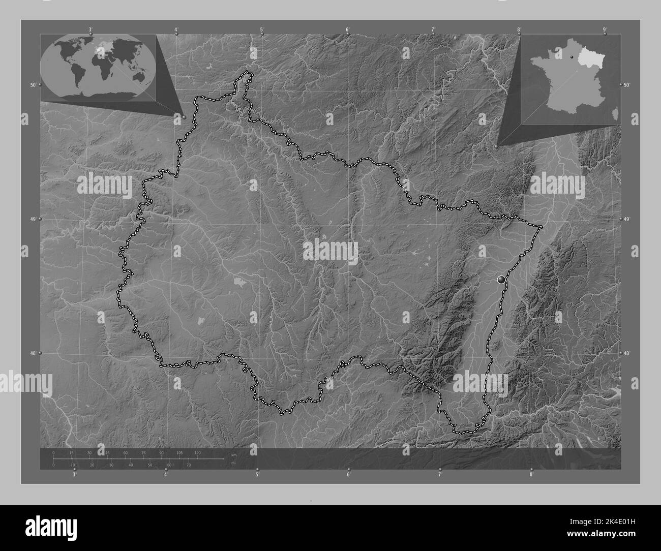 Grand Est, regione della Francia. Mappa in scala di grigi con laghi e fiumi. Mappe delle posizioni ausiliarie degli angoli Foto Stock