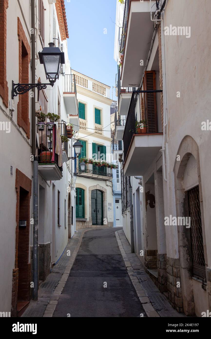 Sitges Centre vicolo strada con Homes Spagna Foto Stock