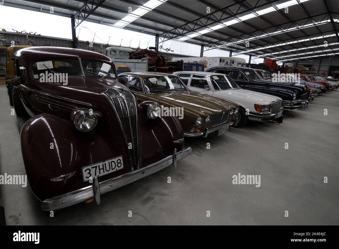 Una collezione di auto è in mostra al New ZealandÕs National Transport & Toy Museum di Wanaka, Otago, sull'isola meridionale della Nuova Zelanda. Il museo è Foto Stock
