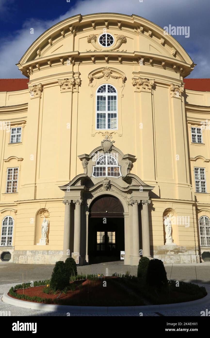 Abbazia di Klosterneuburg. (1114). L'abbazia fu fondata nel 1114 da San Leopoldo (Leopoldo III d'Austria). Vienna. Austria. Europa. Foto Stock