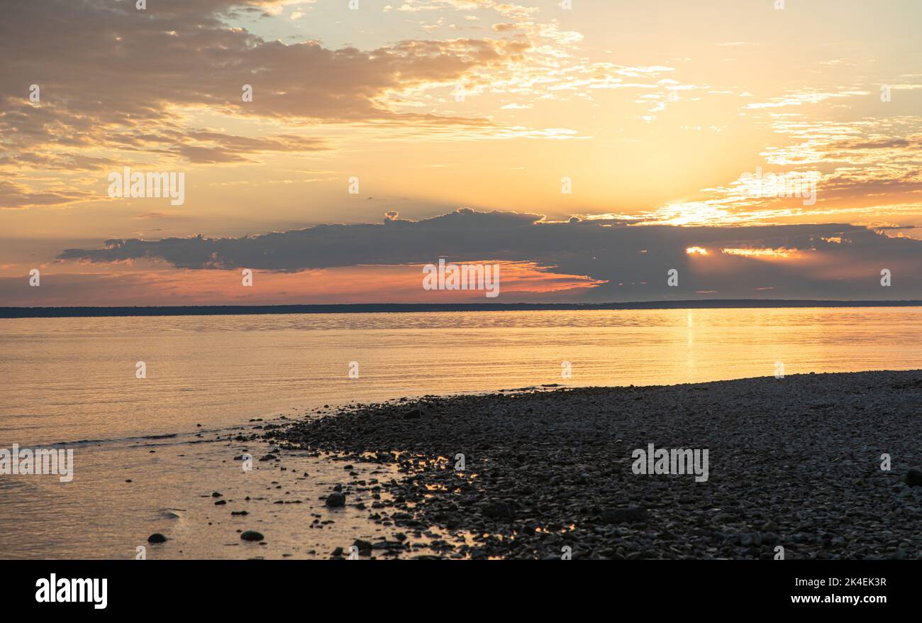 Alba sul lago Huron nella città di Mackinaw Foto Stock