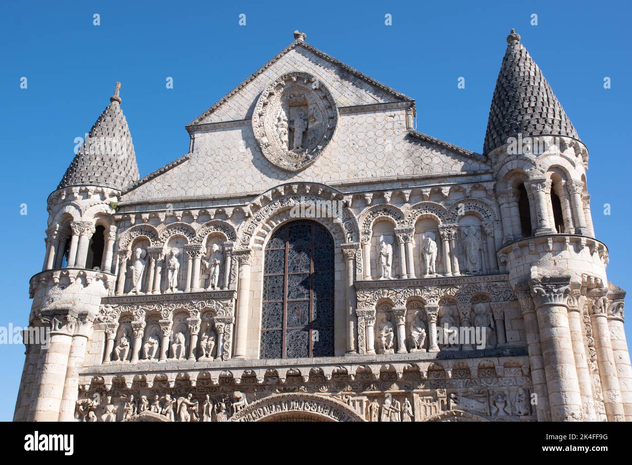 Il fronte ovest di Notre Dame la Grande, Poitiers Foto Stock