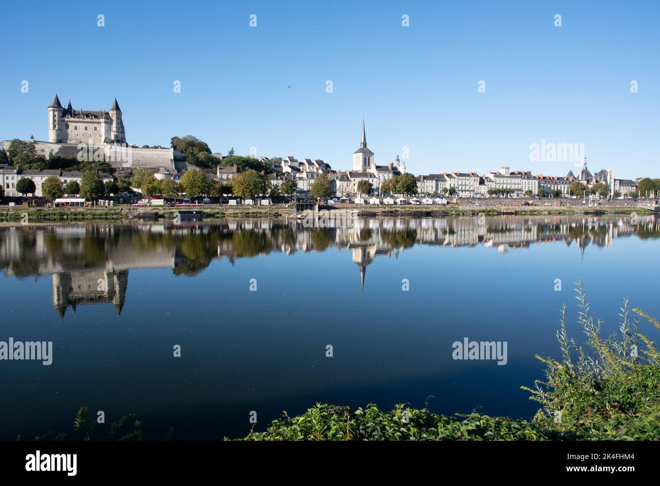 Saumur visto da l'Île d'Offard Foto Stock