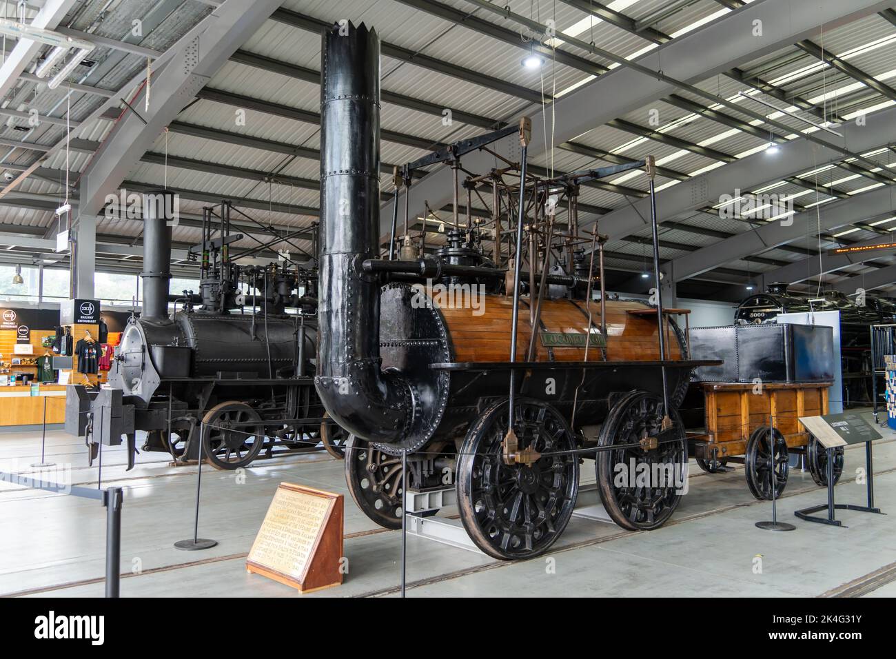 La locomozione di Stephenson n° 1 è in mostra nel museo della locomozione a Shildon, contea di Durham, Regno Unito. Foto Stock
