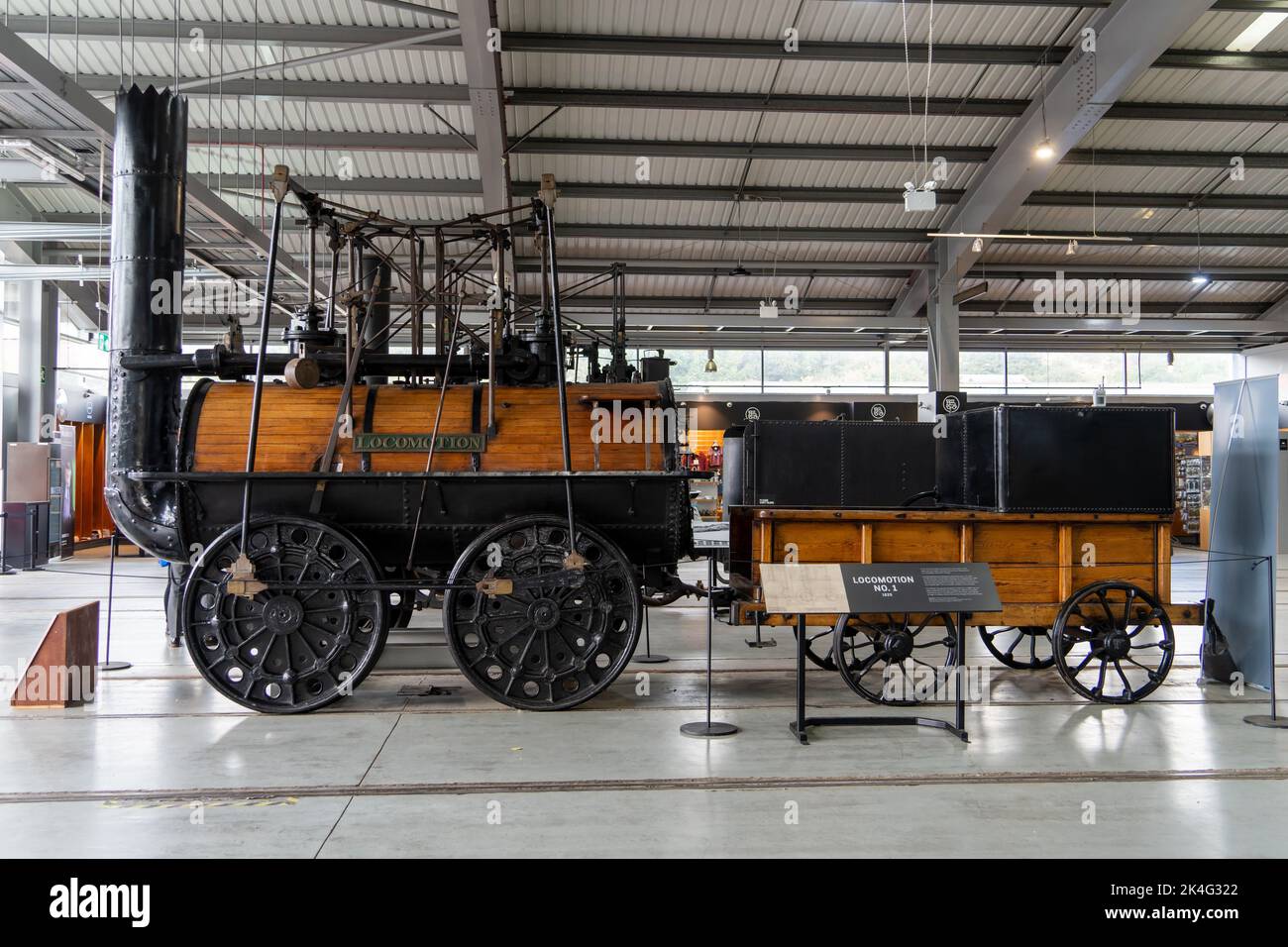 La locomozione di Stephenson n° 1 è in mostra nel museo della locomozione a Shildon, contea di Durham, Regno Unito. Foto Stock