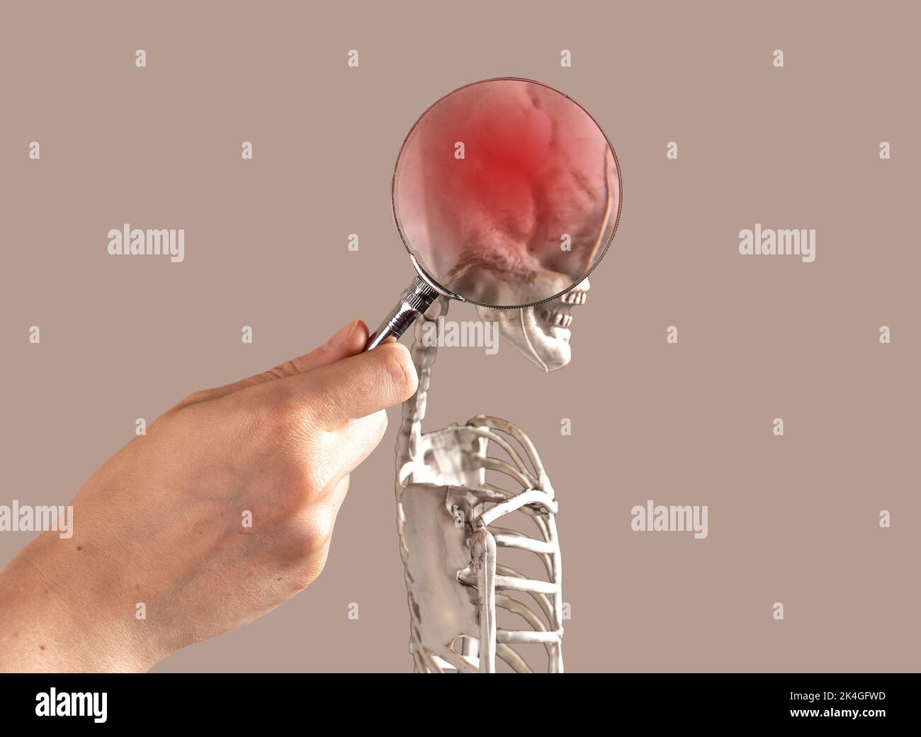 Concetto di malattia del cervello. Lesioni al cranio, ictus, commozione. Foto di alta qualità Foto Stock
