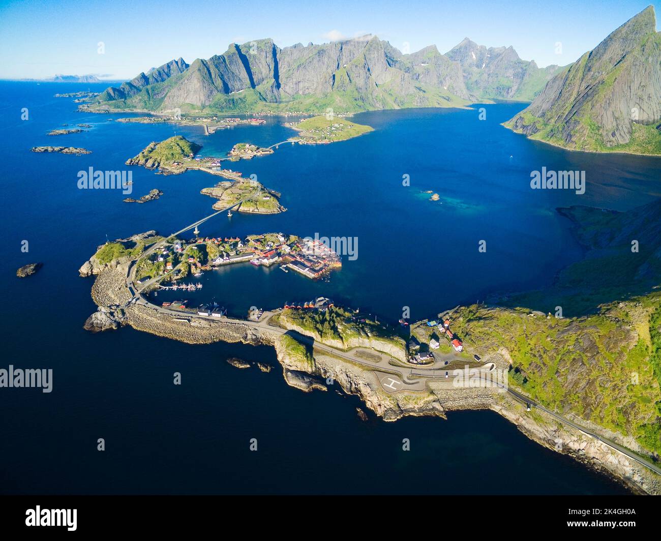 Veduta aerea di Hamnoy e Reine, Lofoten, Norvegia Foto Stock