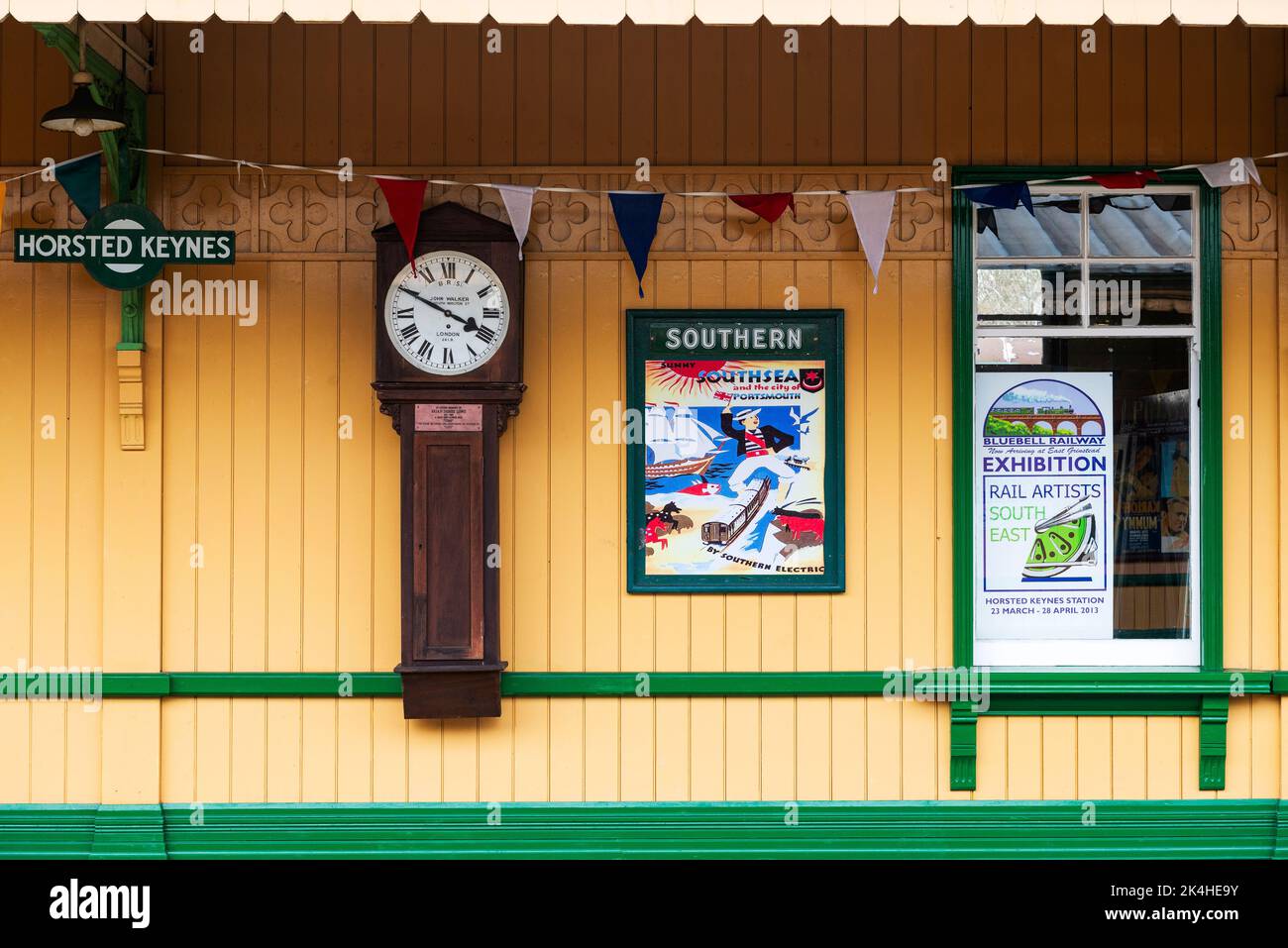 Horsted Keynes restaurato Edwardian stazione ferroviaria sulla linea Bluebell in West Sussex Foto Stock
