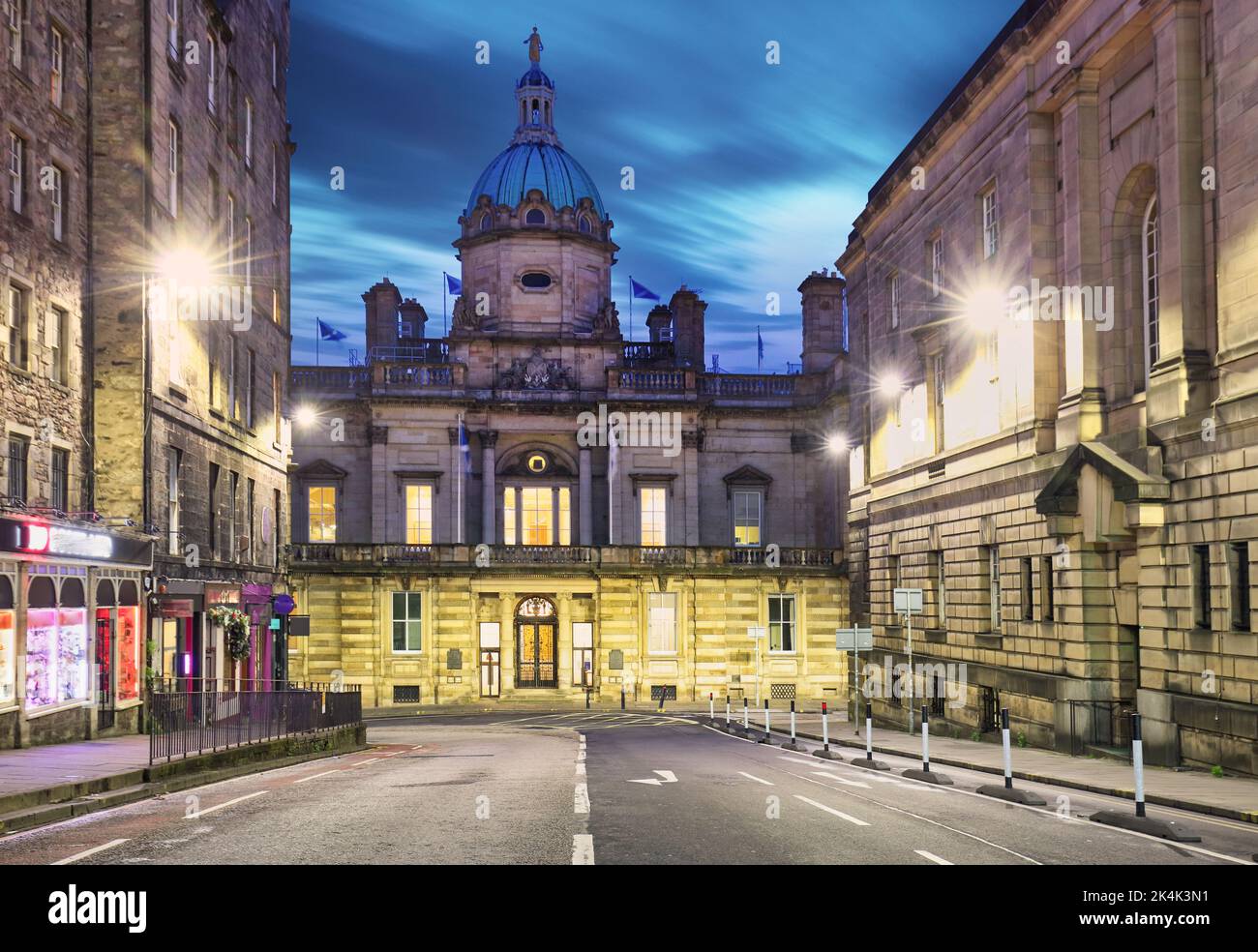 Museum on the Mound a Edimburgo di notte, Scozia Foto Stock