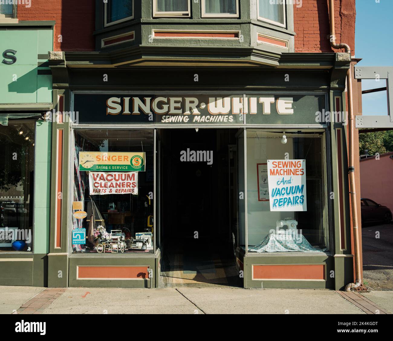 Cartello vintage White Sewing Center, Easton, Pennsylvania Foto Stock