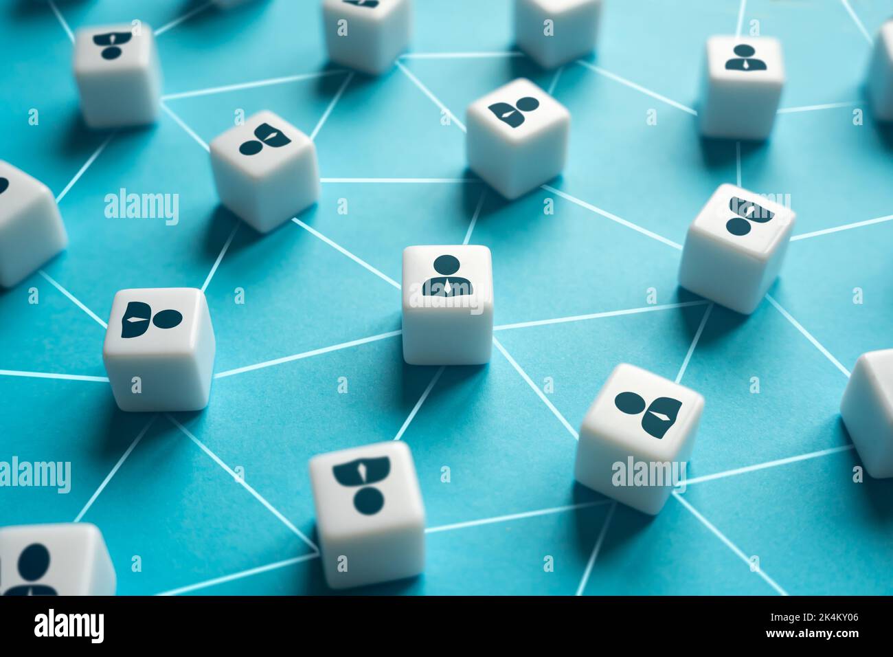 Connessione della rete di persone. Comunicazione e contatti. Scambio e interazione. Parte di un intero più grande. Tecnologia e innovazione. Lavoro cooperatio Foto Stock