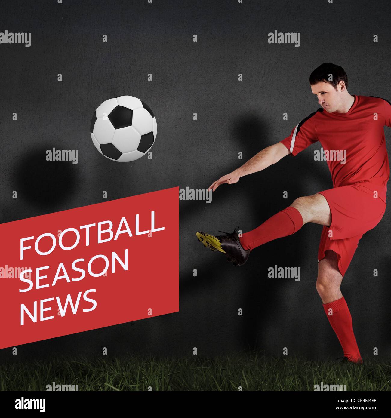 Immagine quadrata di notizie di stagione di calcio su caucasico giocatore maschio con palla Foto Stock