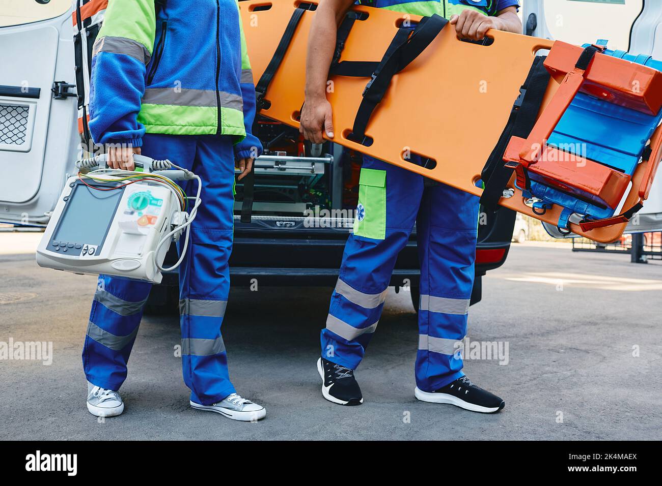 Kit Pronto Soccorso Con Triangolo Di Emergenza E Giubbotto Di - Foto 11