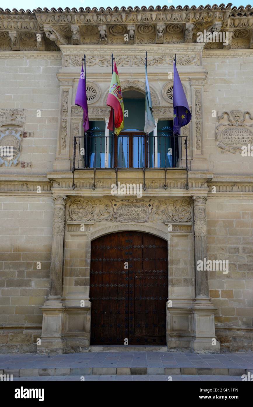Città di Baeza, Patrimonio dell'Umanità. Ingresso principale del Municipio (Rinascimento 16th ° secolo). La Loma, Jaén, Andalusia, Spagna. Foto Stock