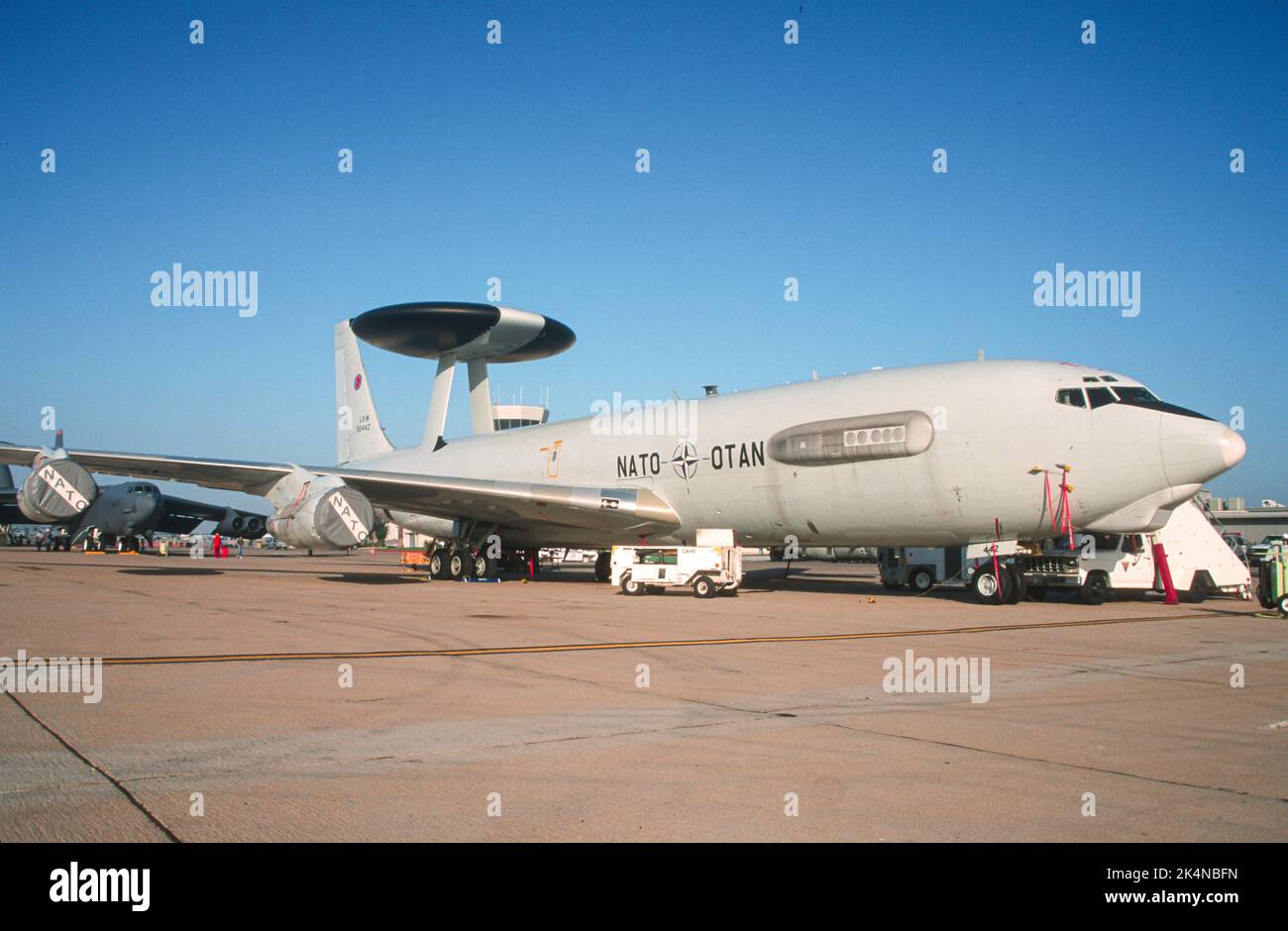 Nato AWACS sul tarmac a NAS Miramar a San Diego, California Foto Stock