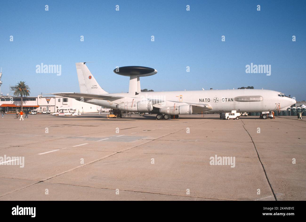 Nato AWACS sul tarmac a NAS Miramar a San Diego, California Foto Stock
