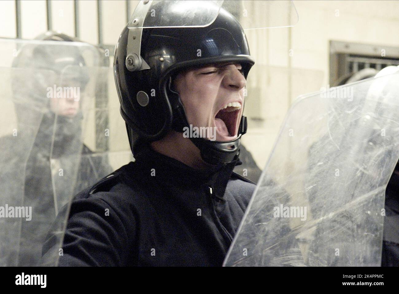 POLIZIOTTO ANTISOMMOSSA, FAME, 2008 Foto Stock