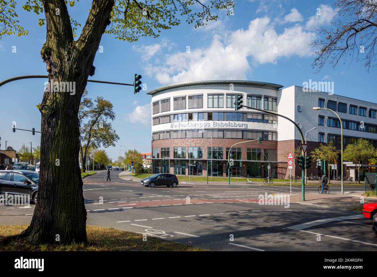 MedienCampus Babelsberg con Babelsberger Filmgymnasium, Medienschule Babelsberg e Neue Gesamtschule Babelsberg Foto Stock