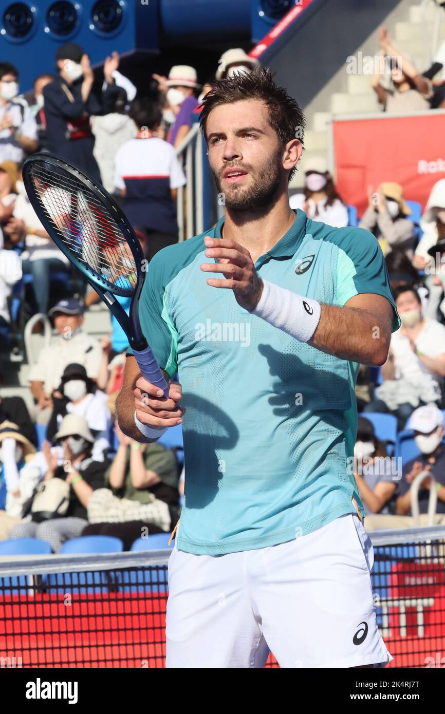 Tokyo, Giappone. 4th Ott 2022. Borna Coric di Croazia reagisce al pubblico mentre ha sconfitto Thanasi Kokkinakis di Australia alla prima partita del torneo di tennis del Japan Open all'Ariake Coliseum di Tokyo martedì 4 ottobre 2022. Coric sconfisse Kokkinakis 6-4, 7-6. Credit: Yoshio Tsunoda/AFLO/Alamy Live News Foto Stock